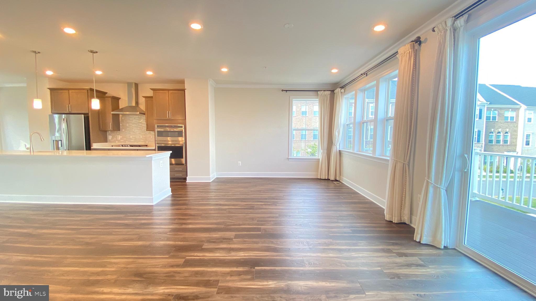 QUINCE ORCHARD - Residential