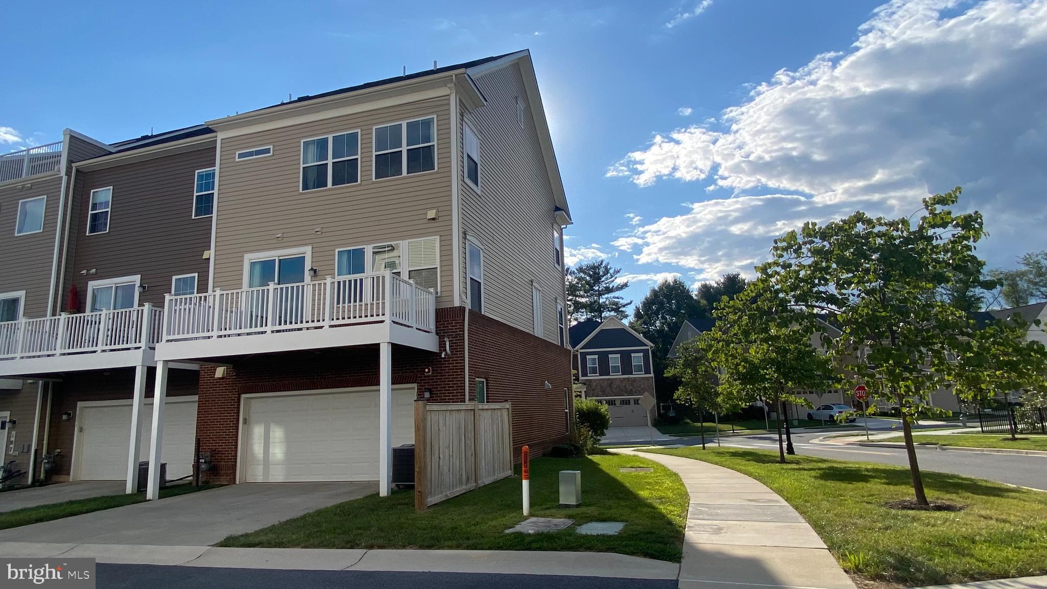 QUINCE ORCHARD - Residential