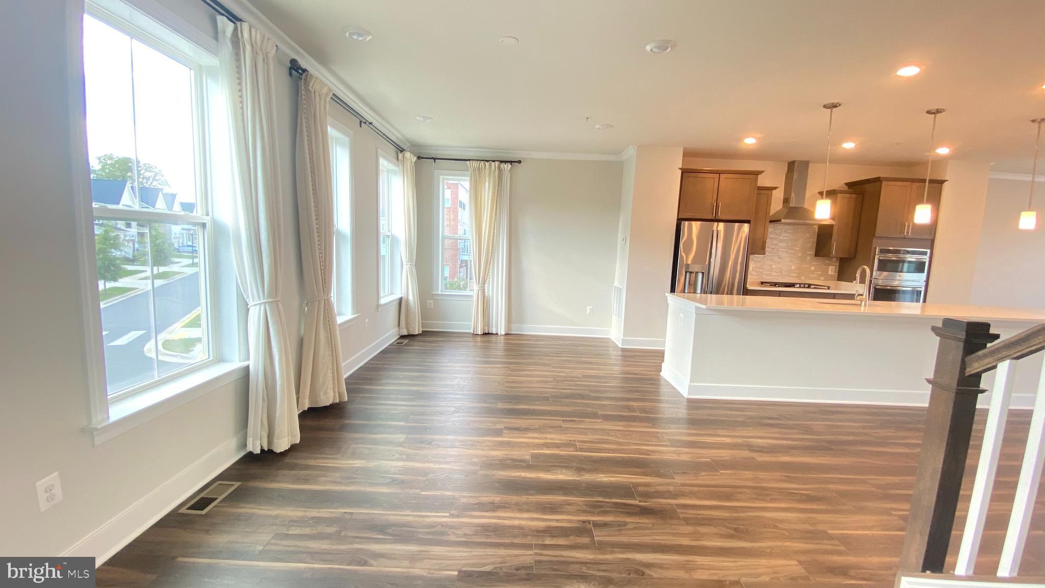 QUINCE ORCHARD - Residential