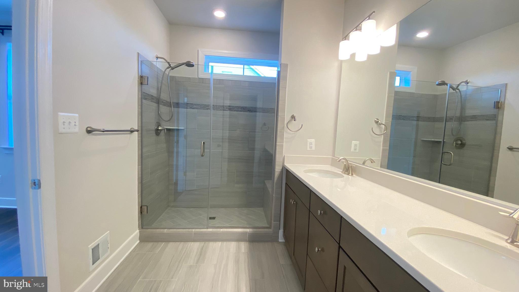 QUINCE ORCHARD - Residential