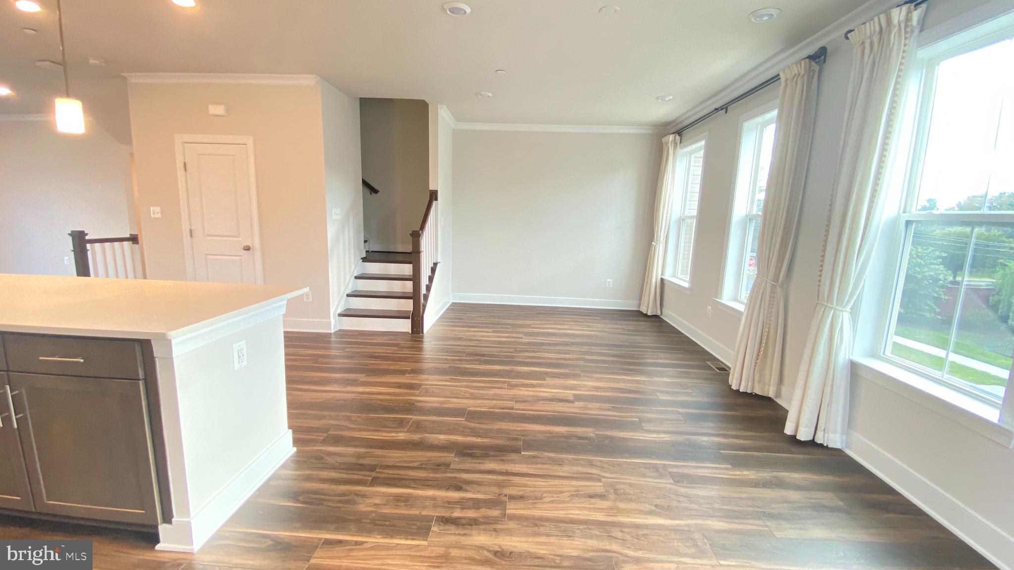 QUINCE ORCHARD - Residential