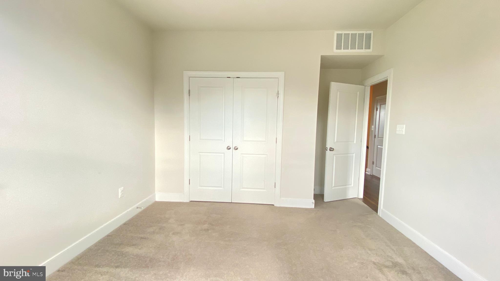 QUINCE ORCHARD - Residential