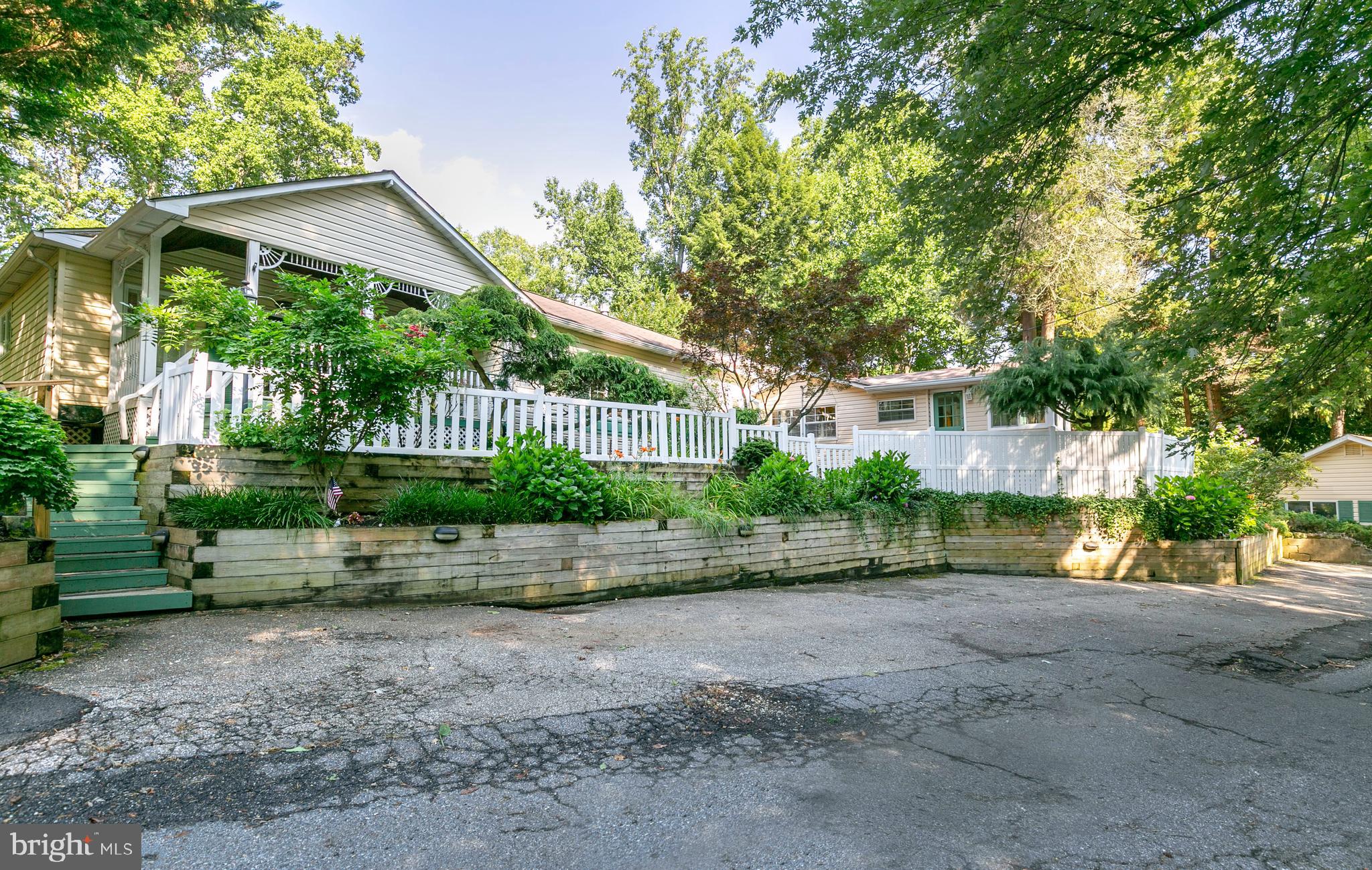 PINES ON THE SEVERN - Residential