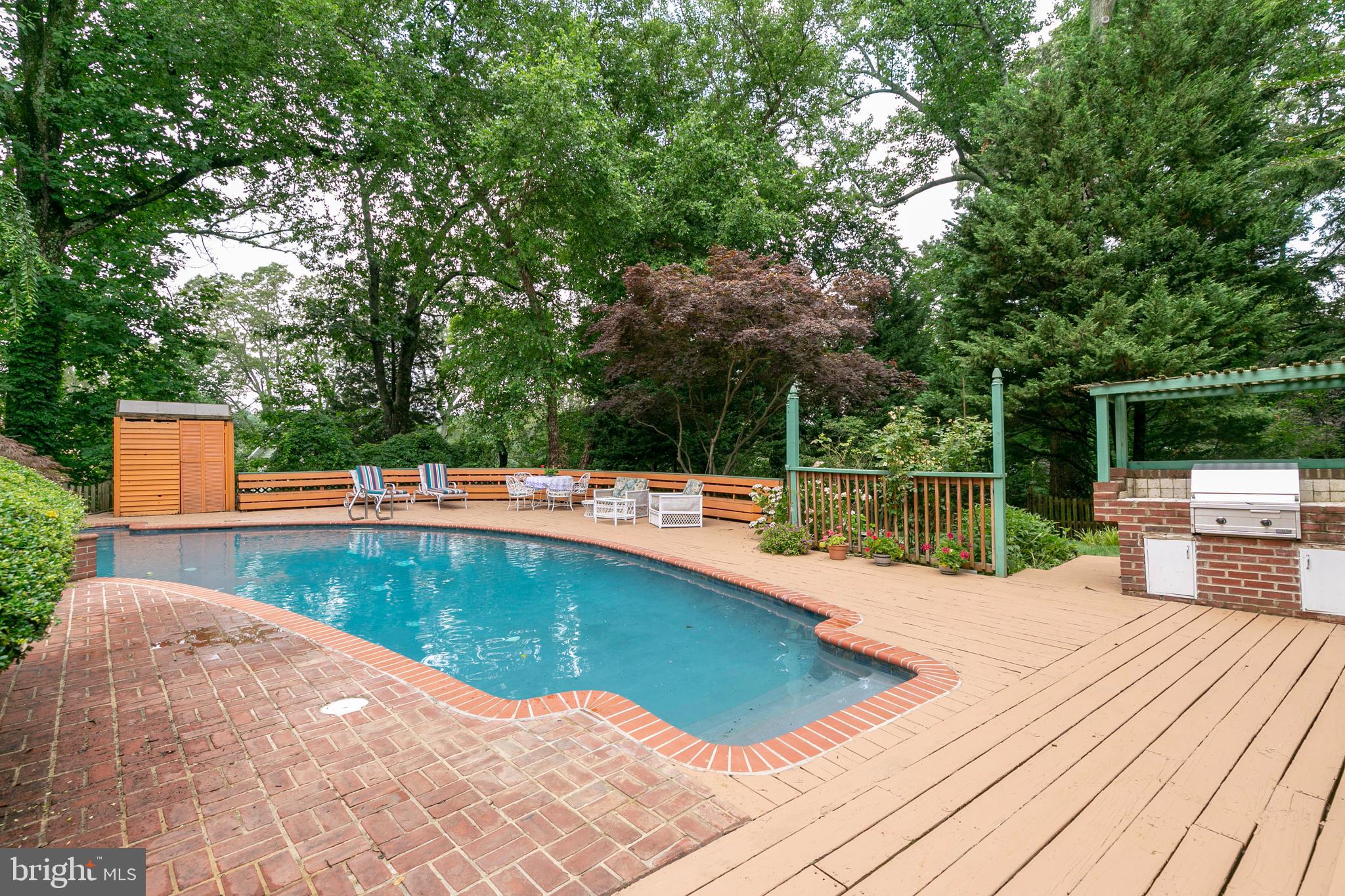 PINES ON THE SEVERN - Residential