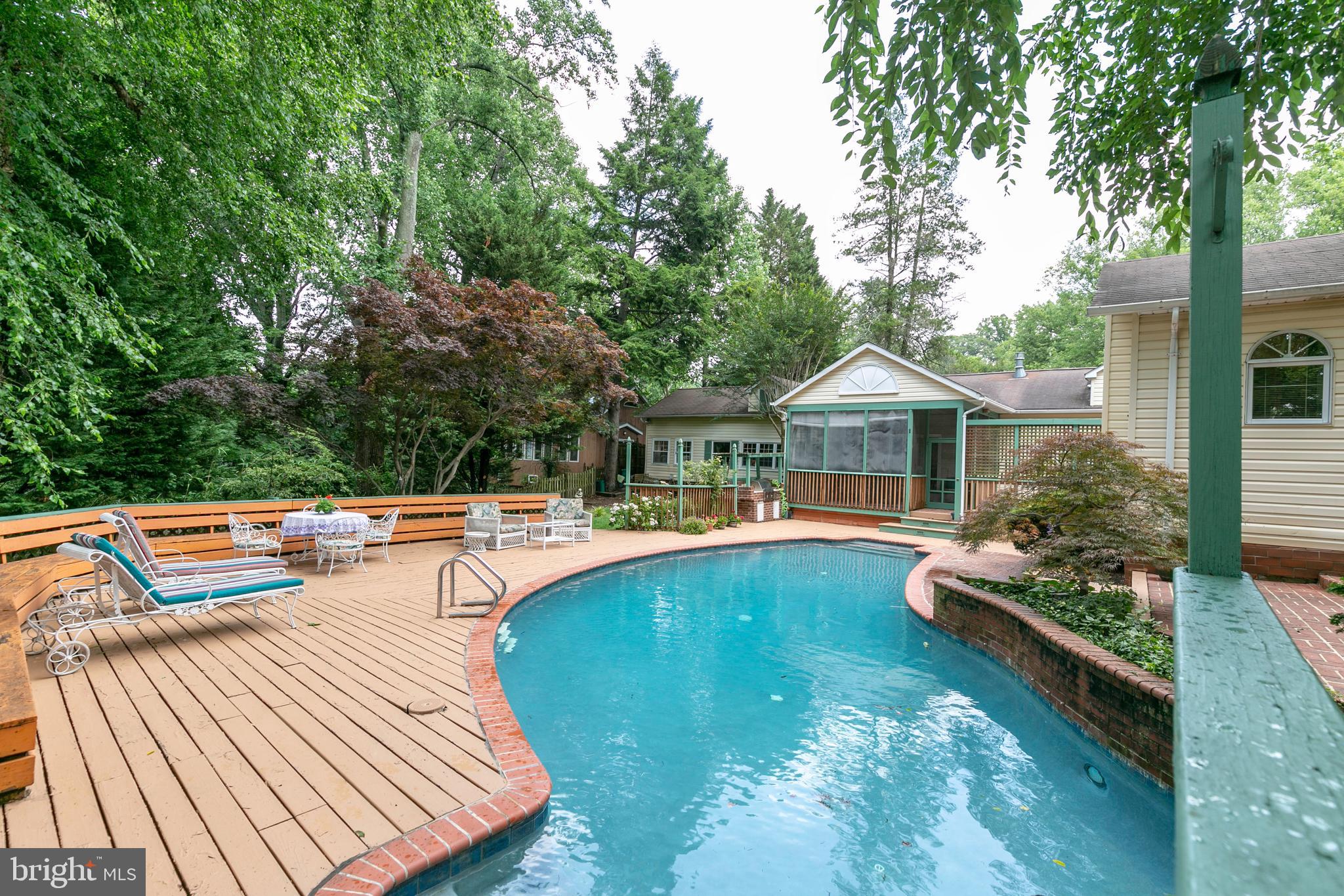 PINES ON THE SEVERN - Residential