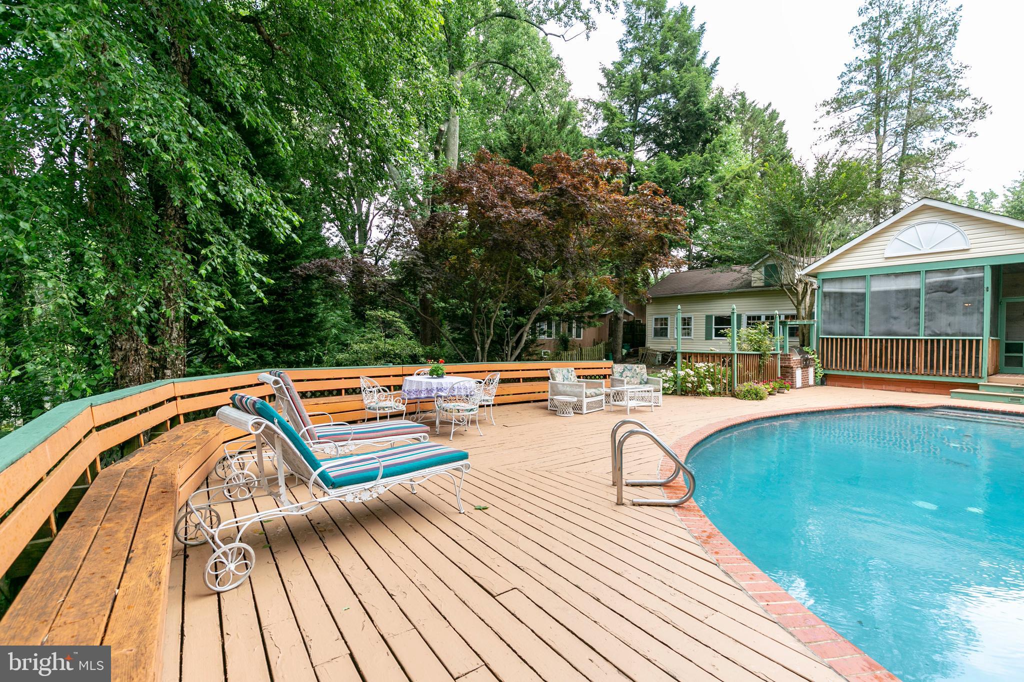 PINES ON THE SEVERN - Residential