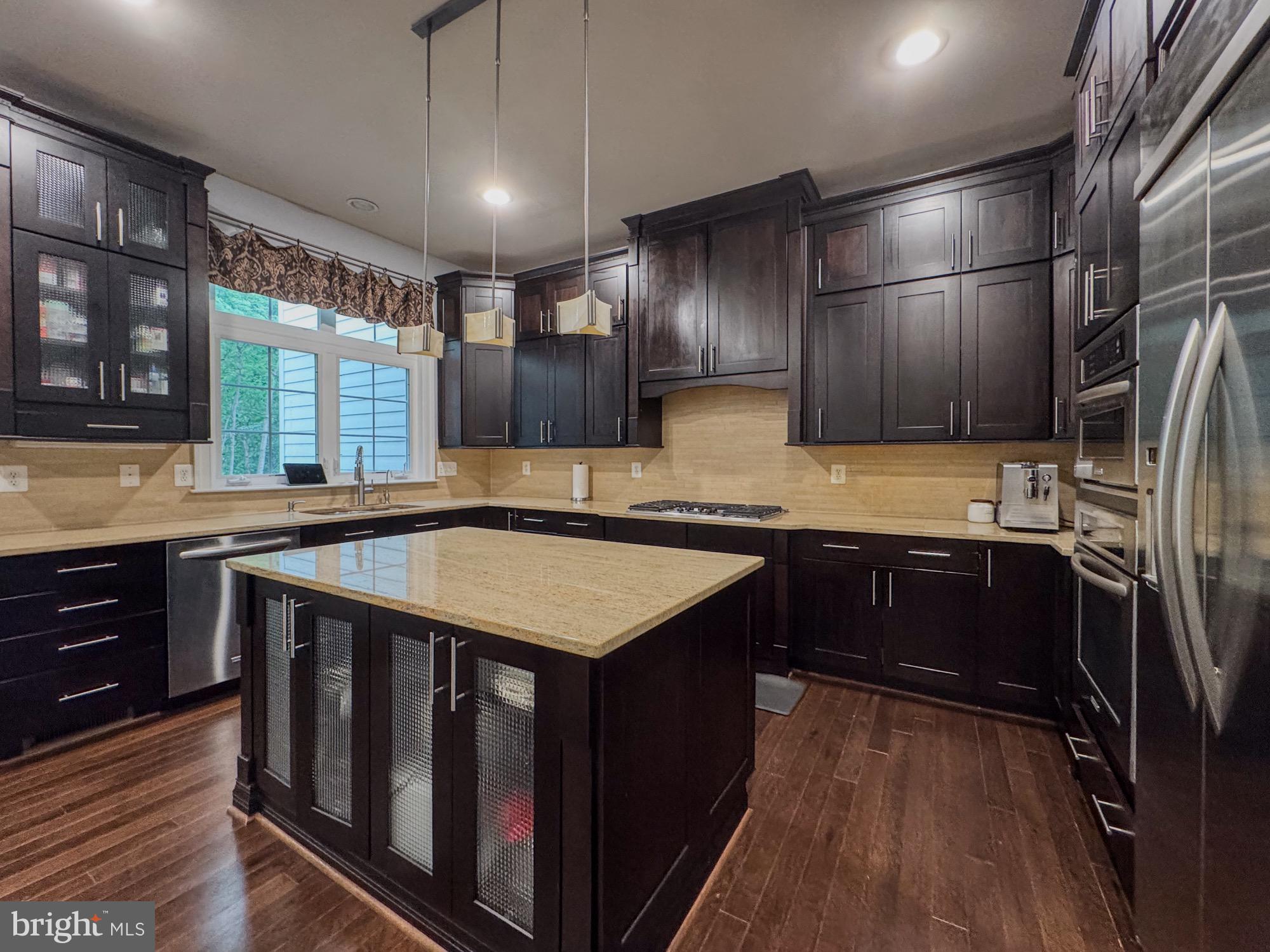 STOCKWELL MANOR - Residential Lease