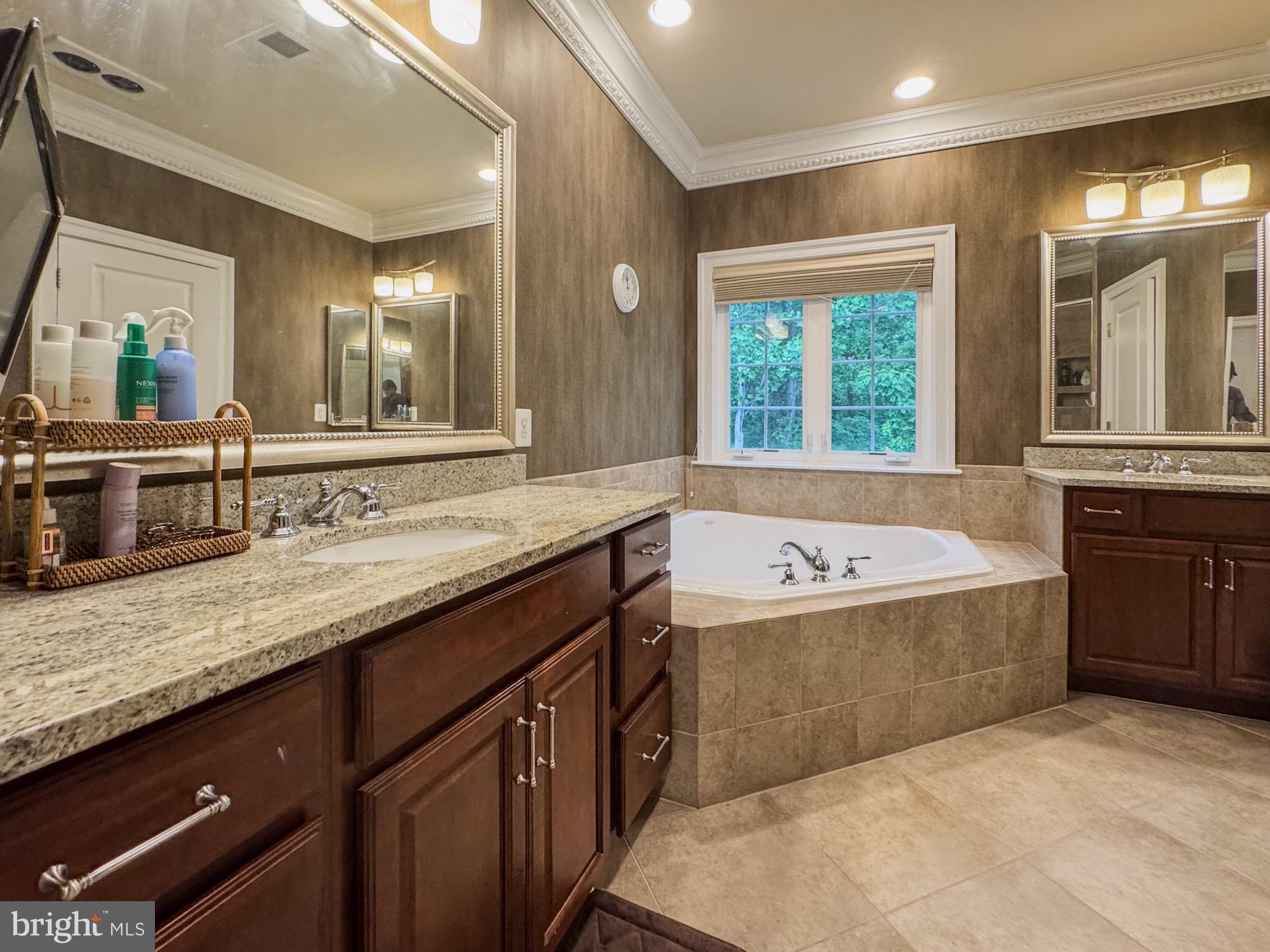 STOCKWELL MANOR - Residential Lease