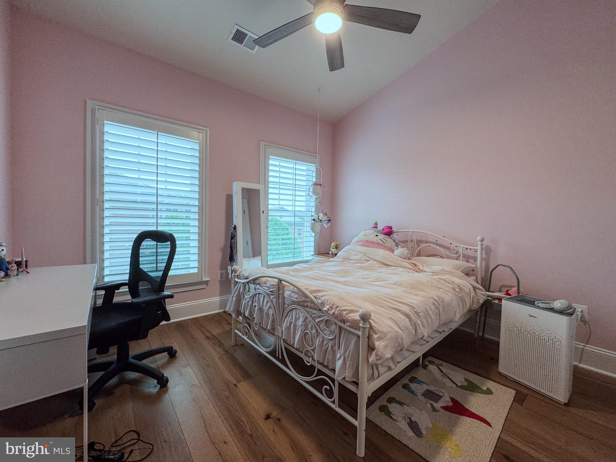 STOCKWELL MANOR - Residential Lease