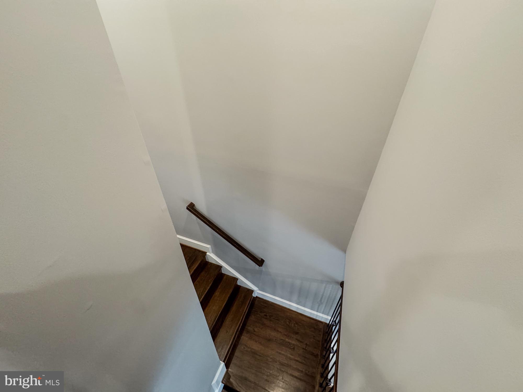 STOCKWELL MANOR - Residential Lease