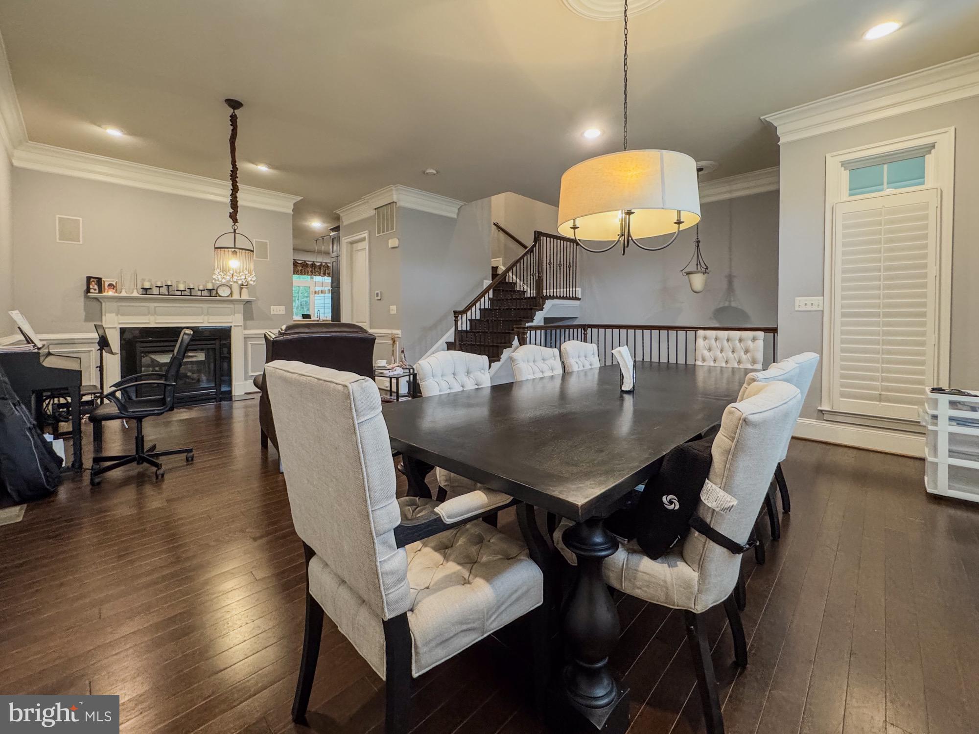 STOCKWELL MANOR - Residential Lease