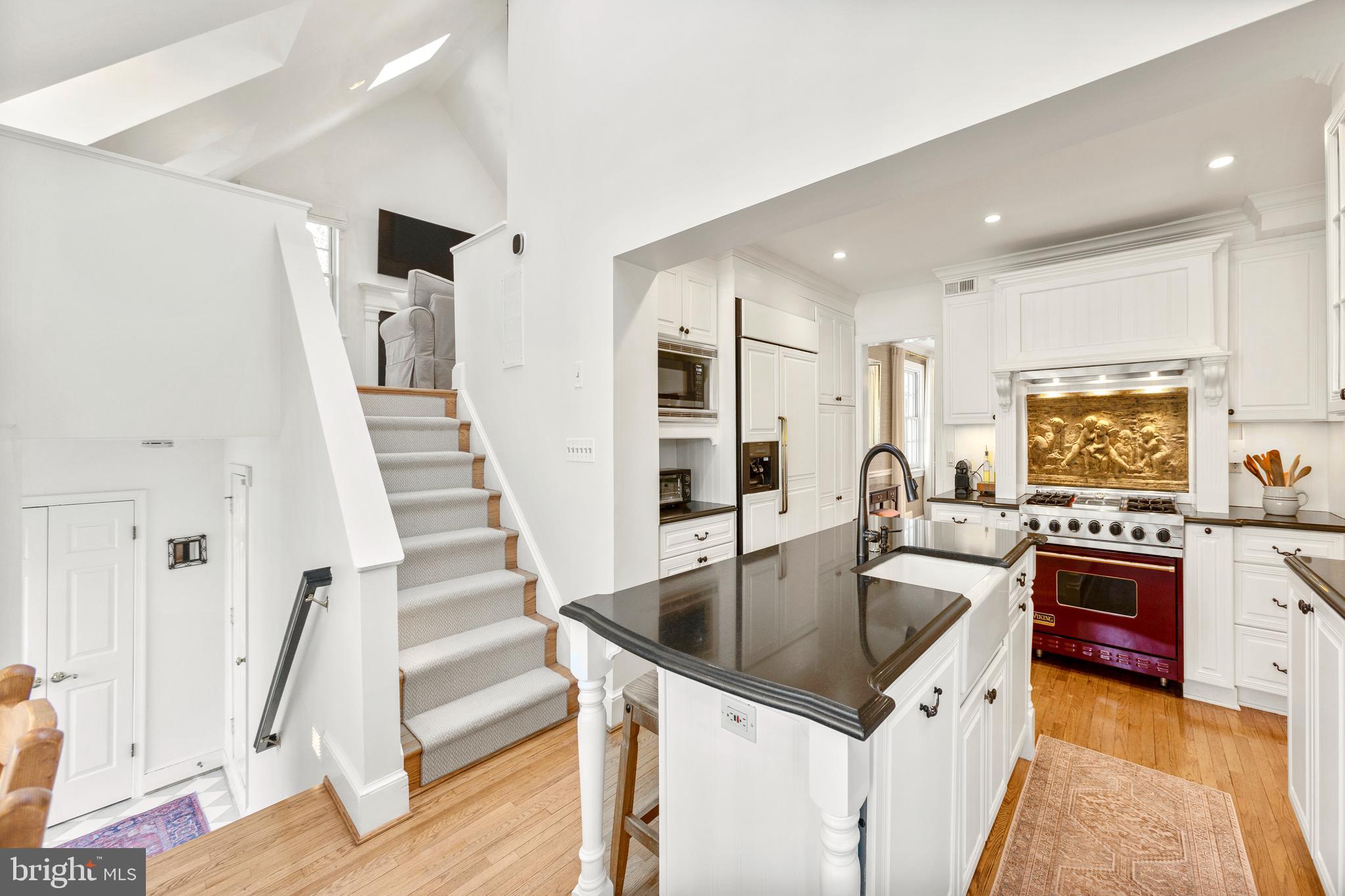 ROLLINGWOOD - Residential