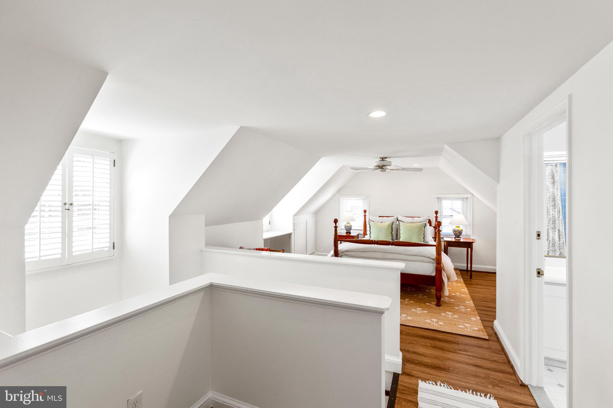 ROLLINGWOOD - Residential