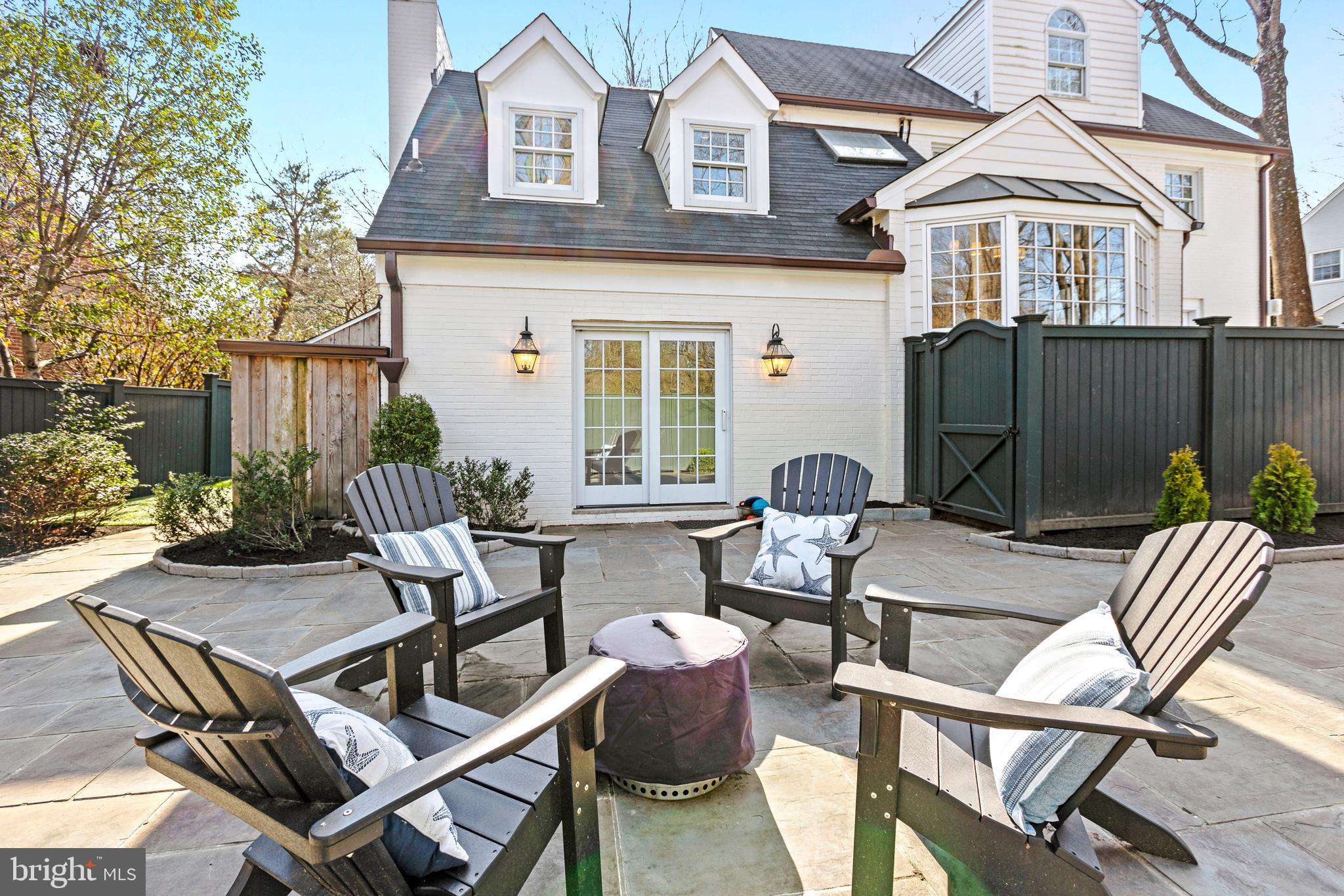 ROLLINGWOOD - Residential