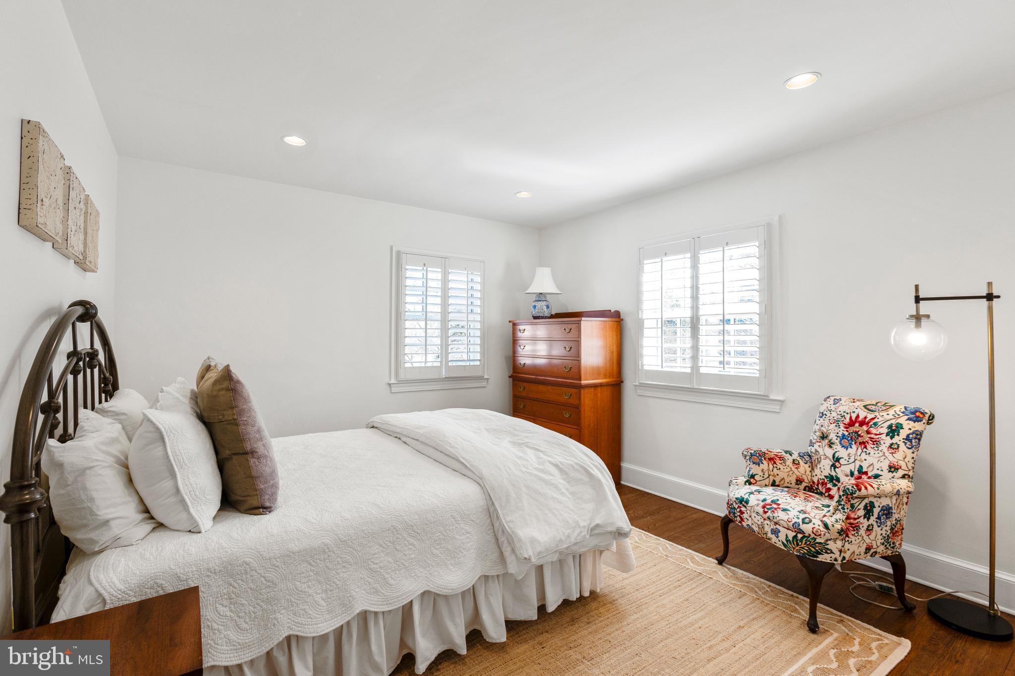 ROLLINGWOOD - Residential