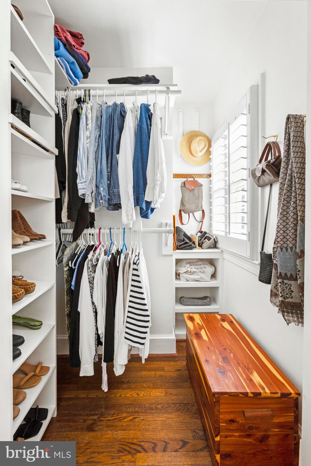 ROLLINGWOOD - Residential