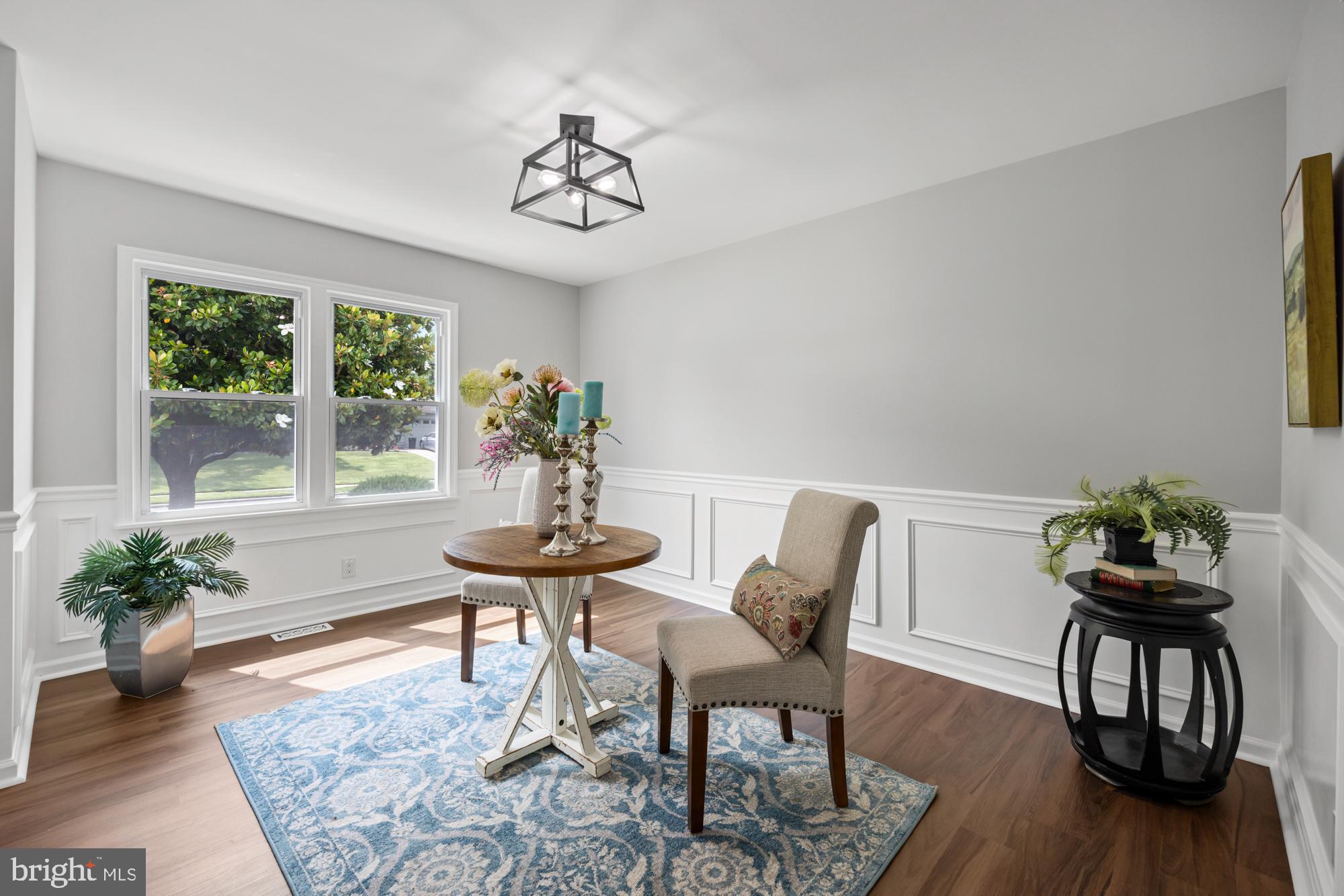 WILLOWDALE - Residential