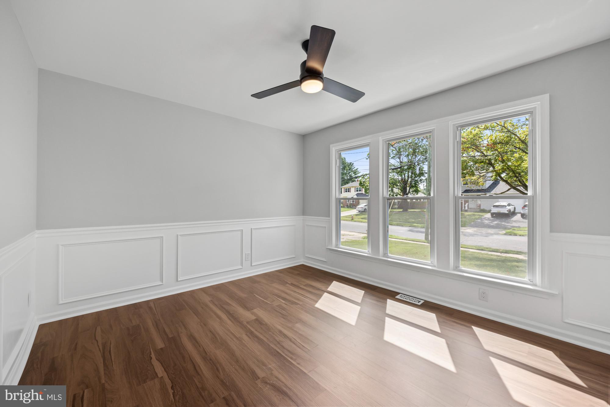 WILLOWDALE - Residential