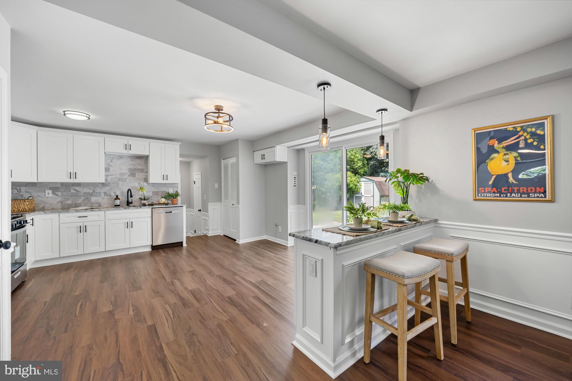 WILLOWDALE - Residential