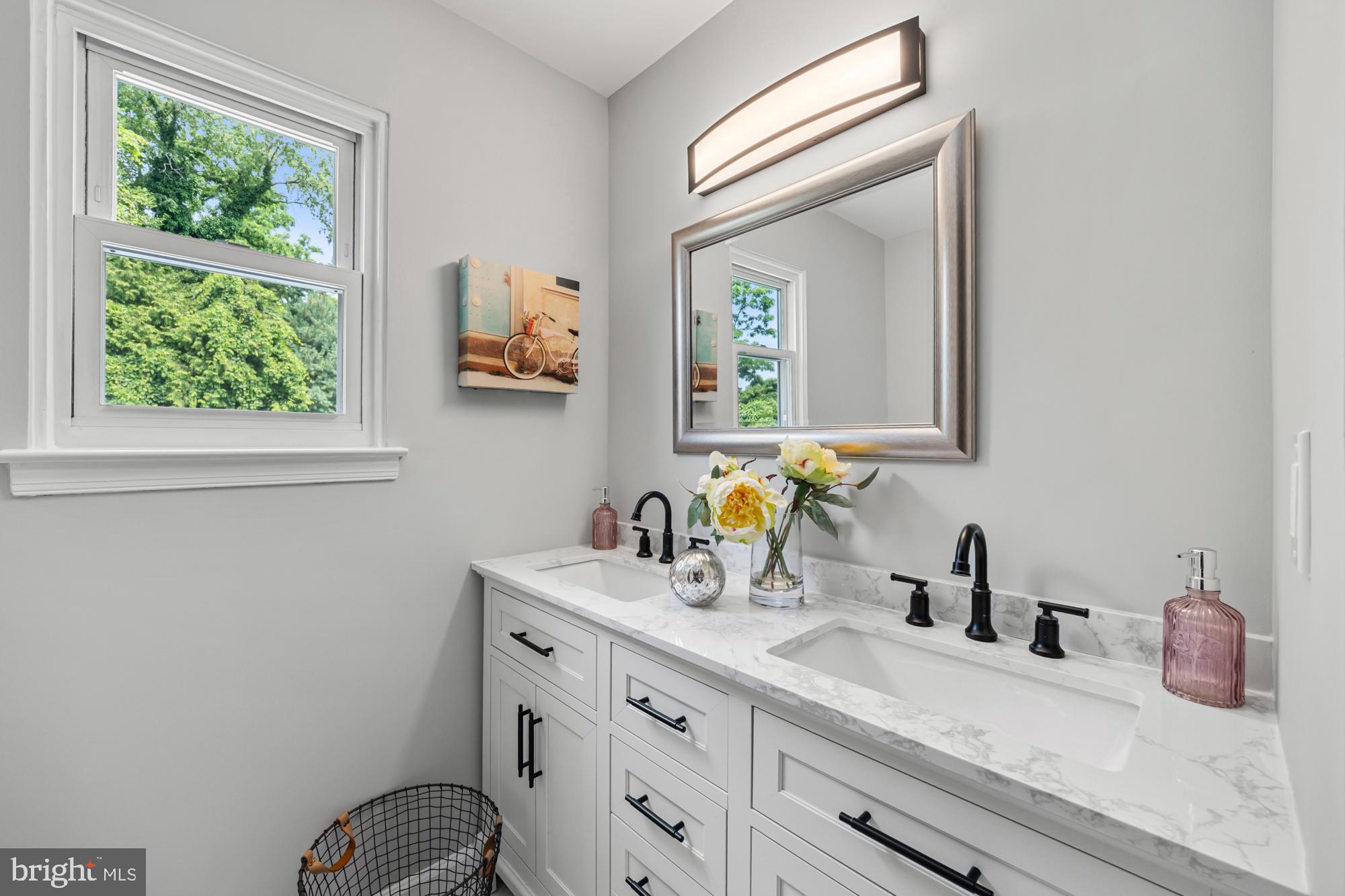 WILLOWDALE - Residential