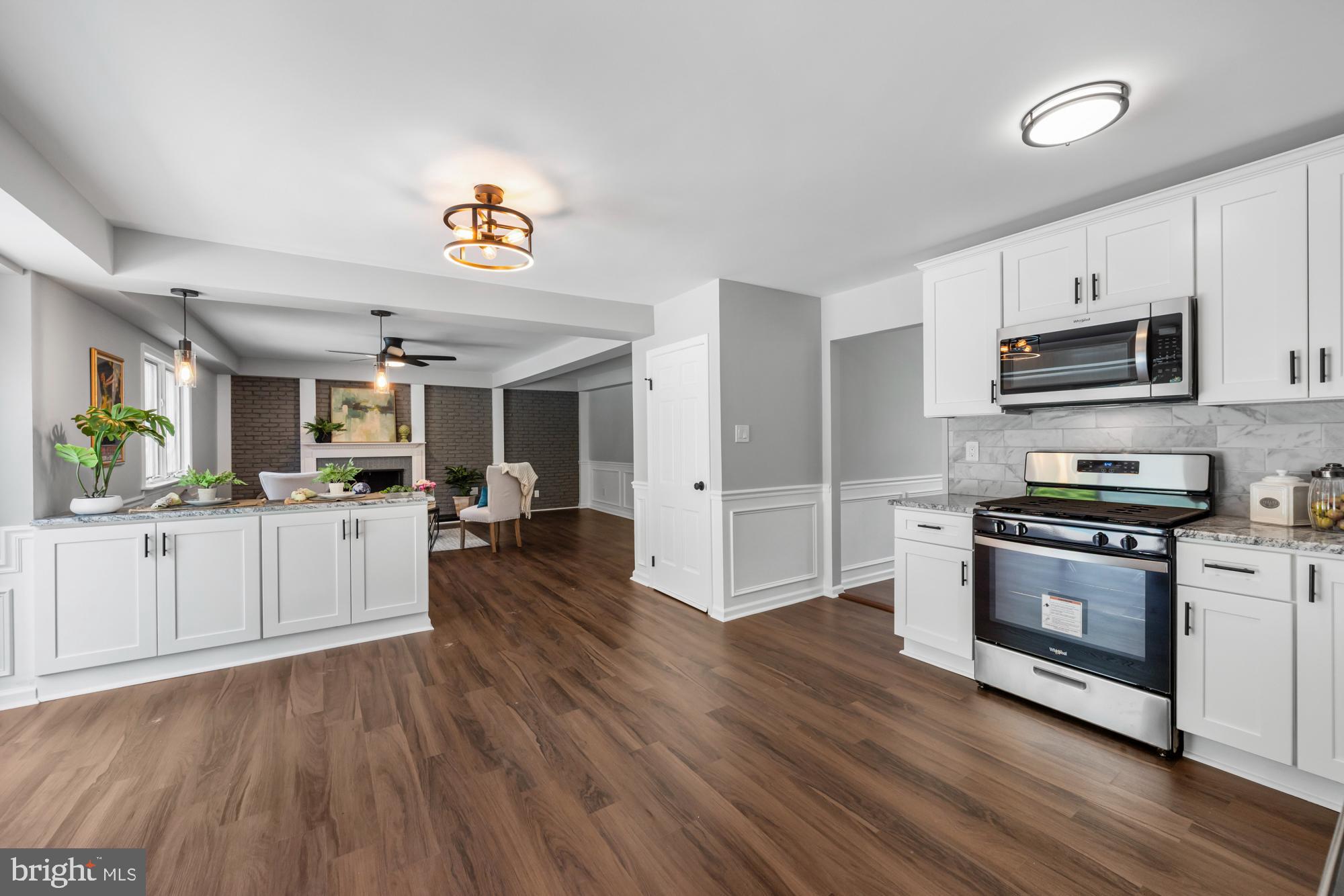 WILLOWDALE - Residential