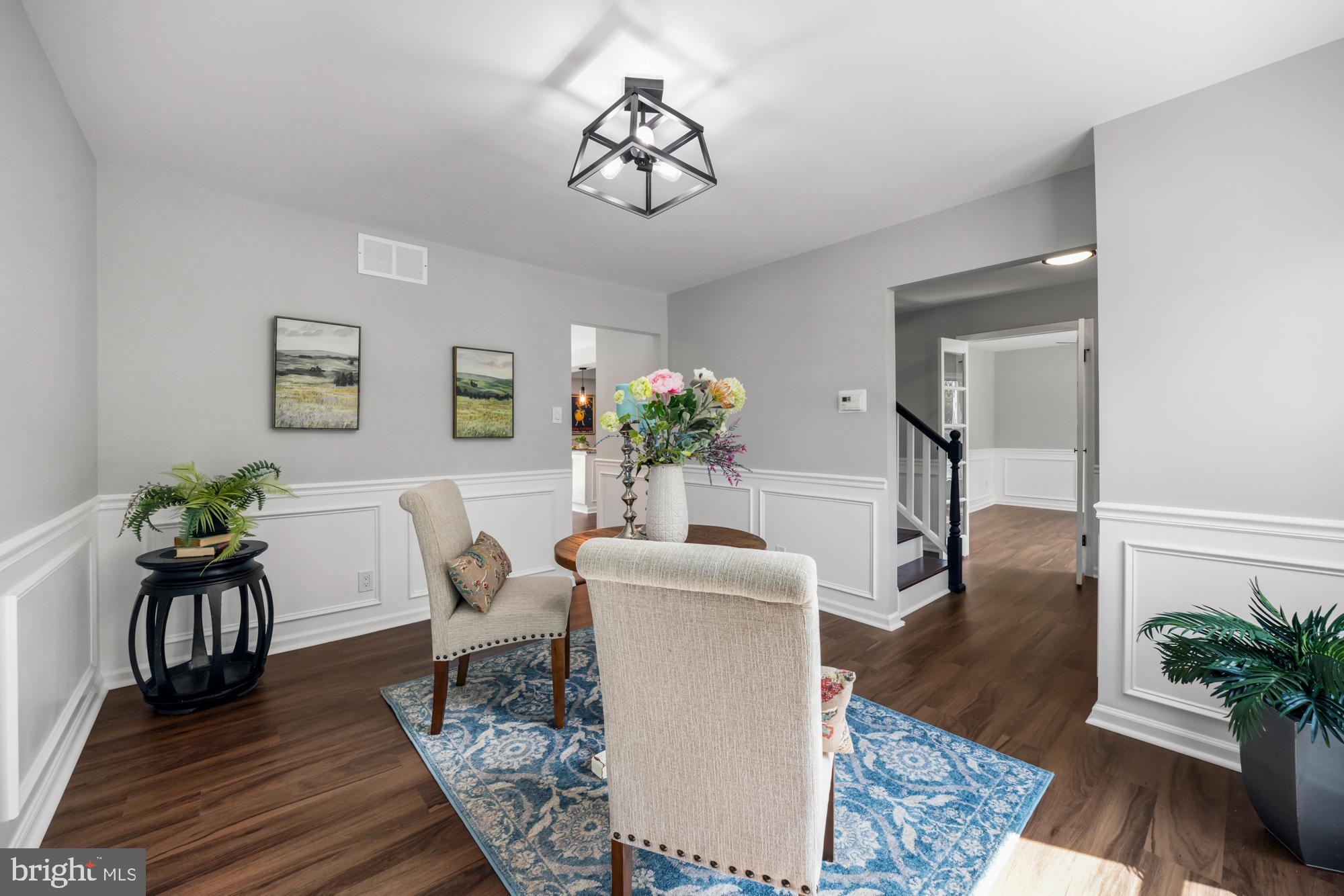 WILLOWDALE - Residential