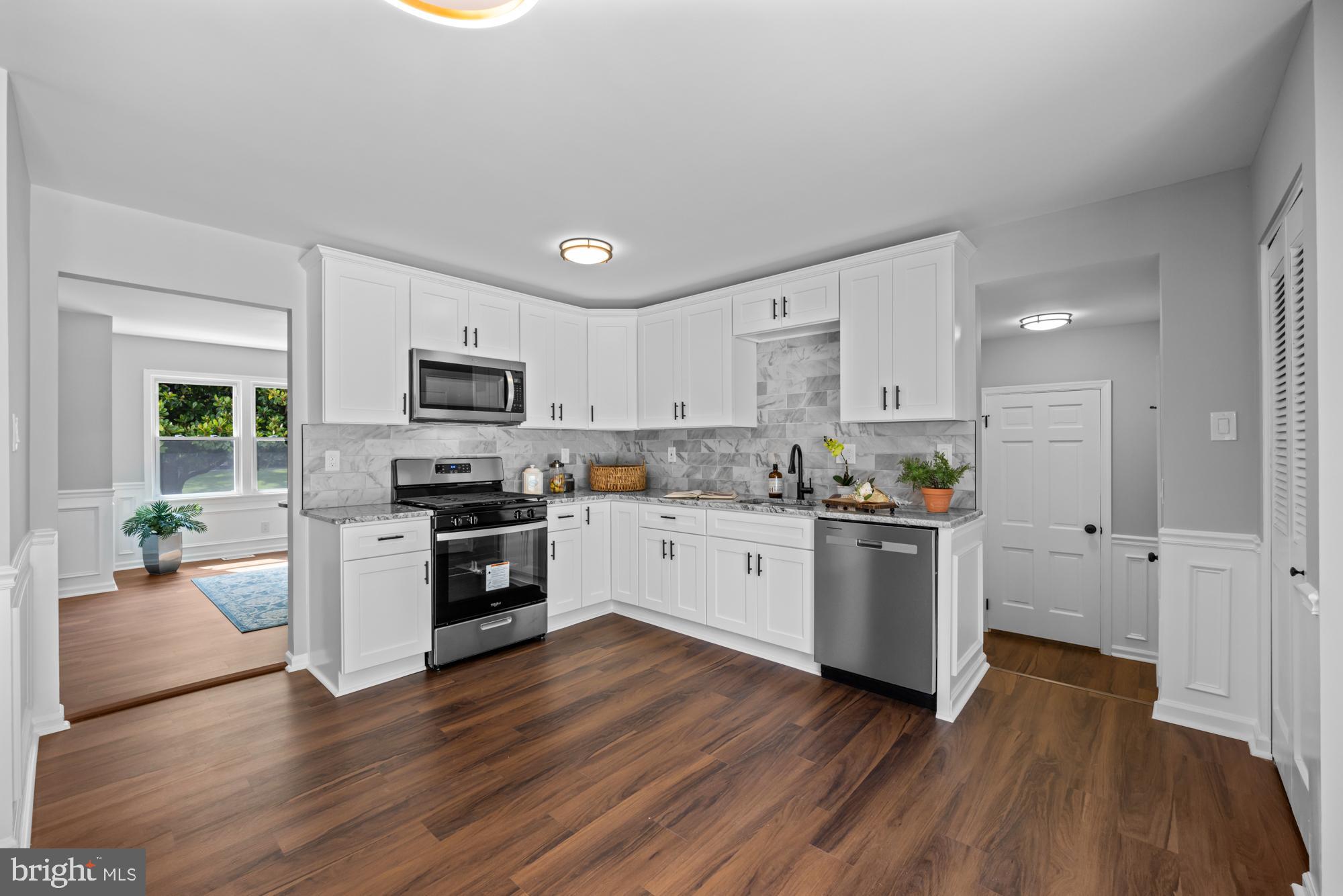 WILLOWDALE - Residential