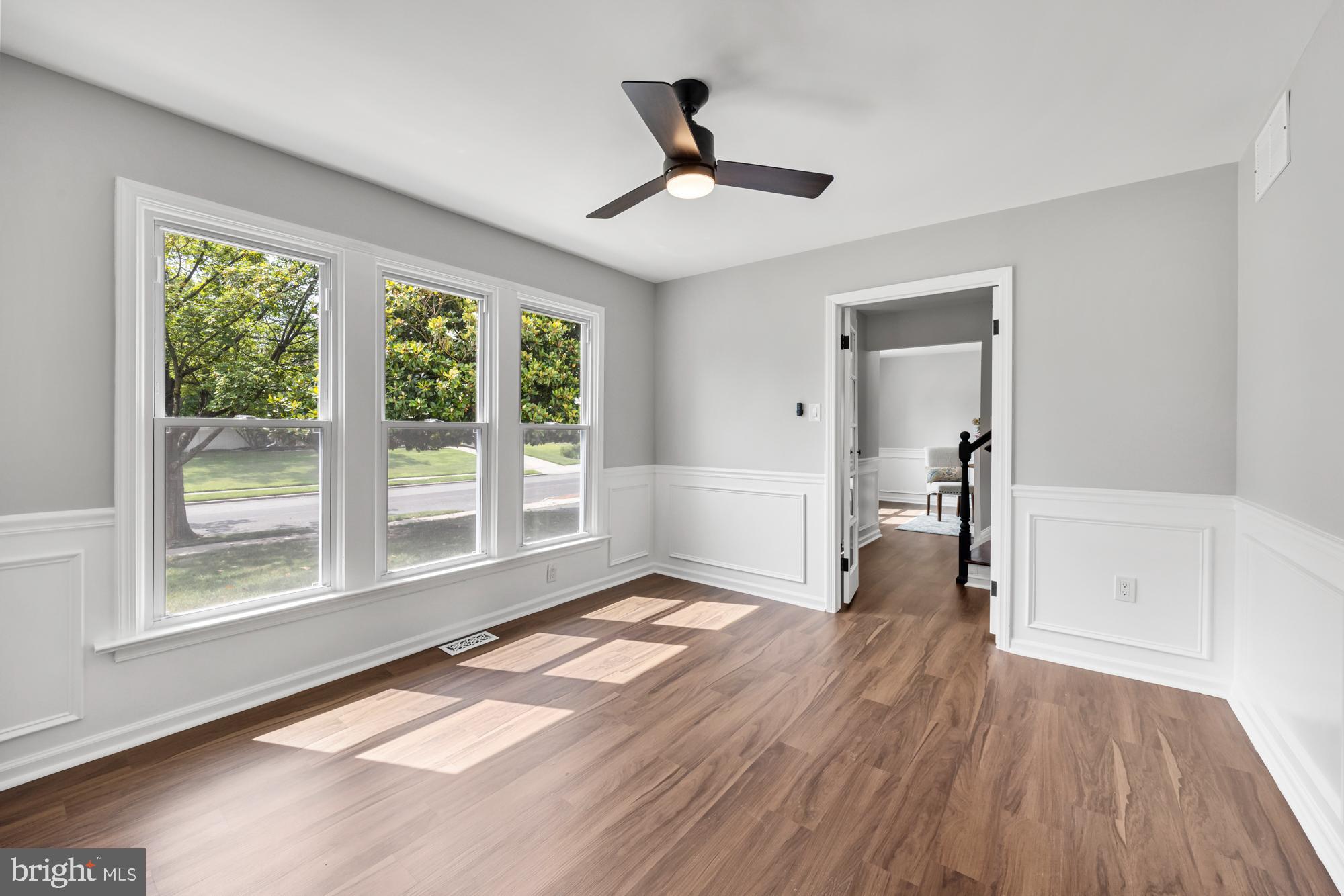 WILLOWDALE - Residential