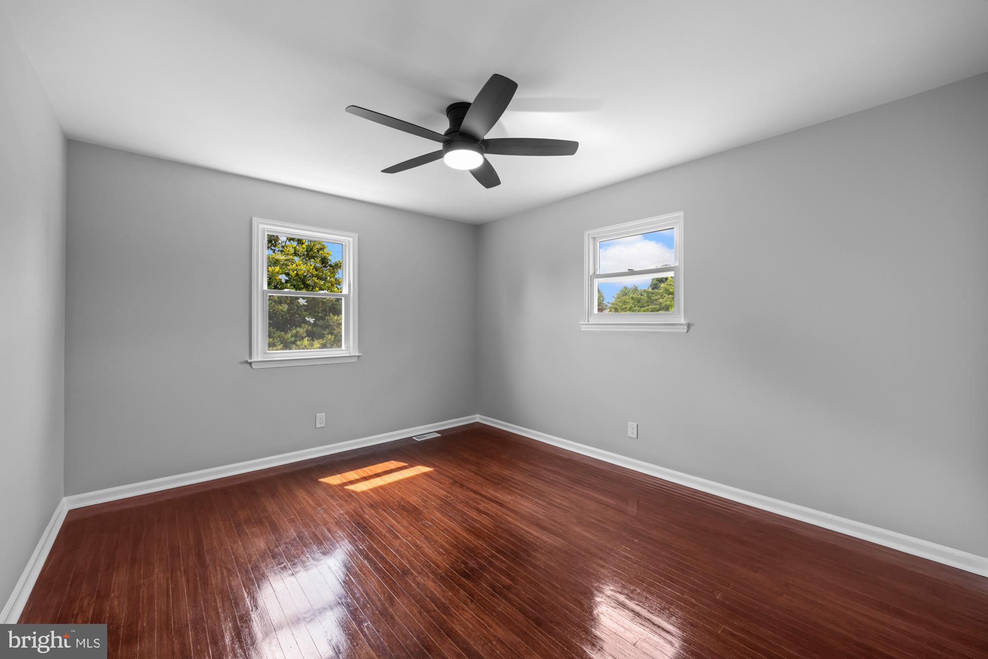 WILLOWDALE - Residential