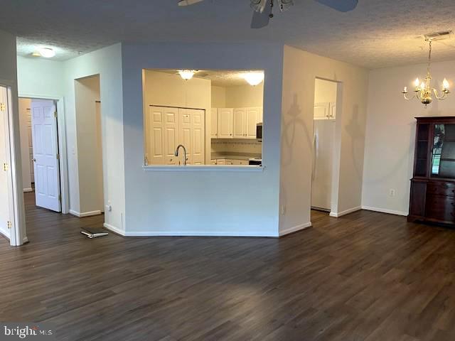 DURHAM MANOR - Residential