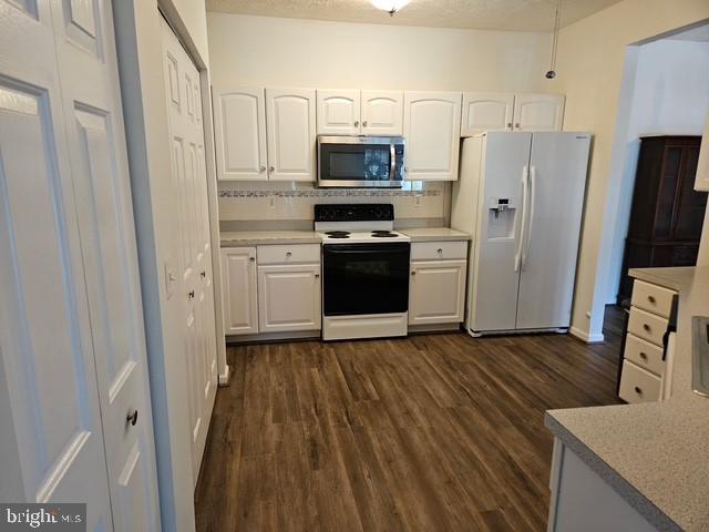 DURHAM MANOR - Residential