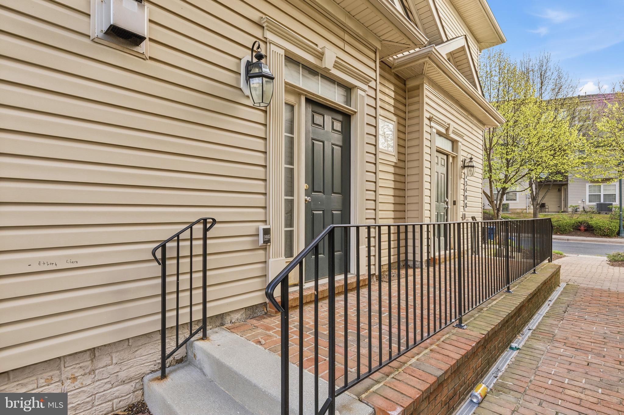 GATEWAY COMMONS - Residential