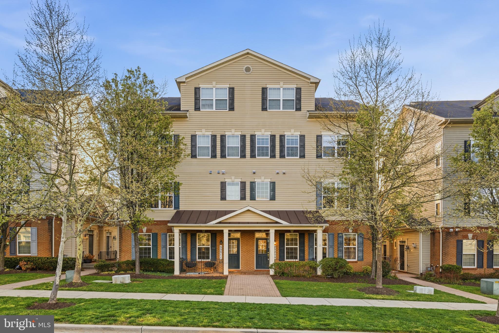 GATEWAY COMMONS - Residential