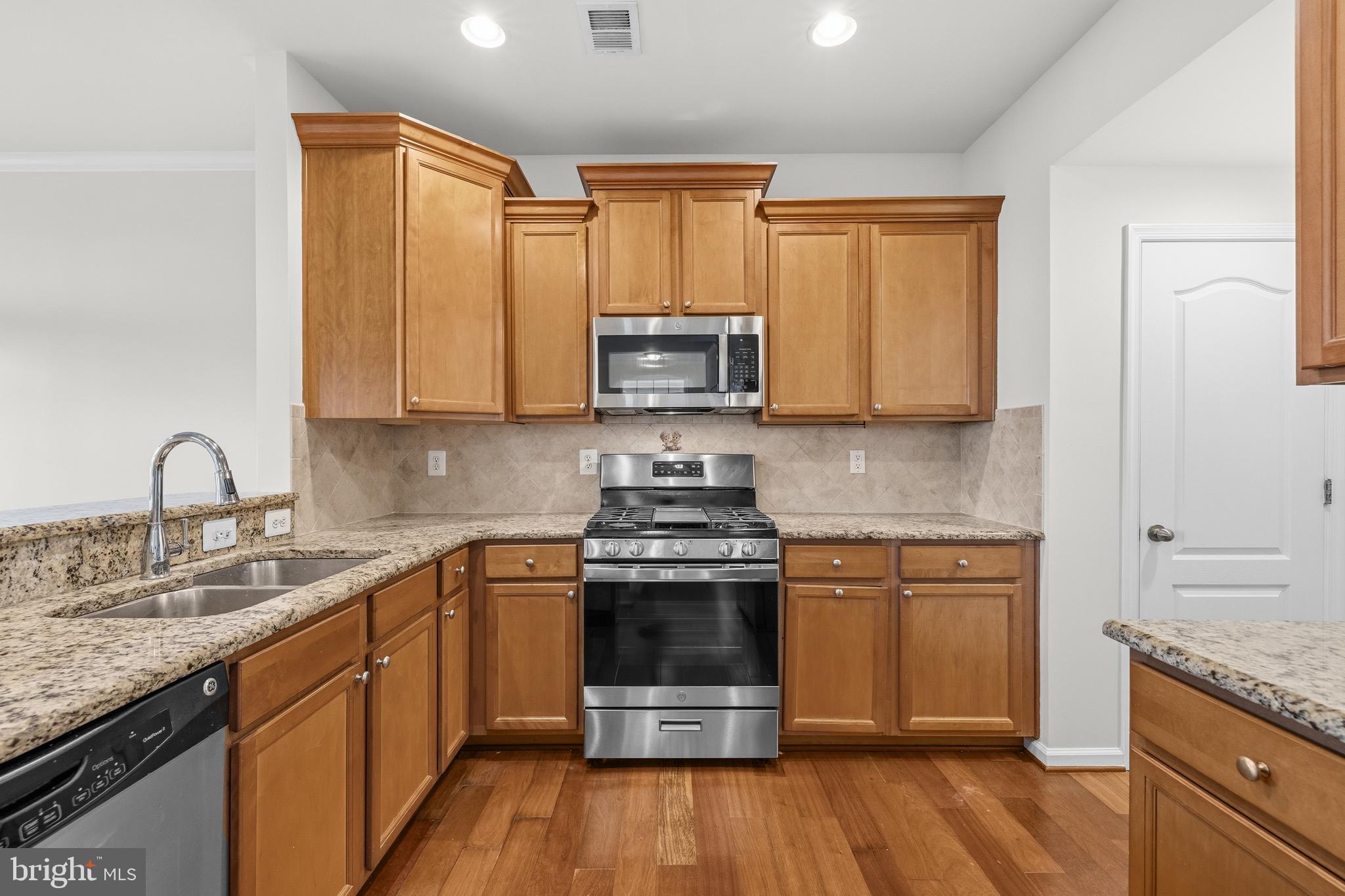 GATEWAY COMMONS - Residential