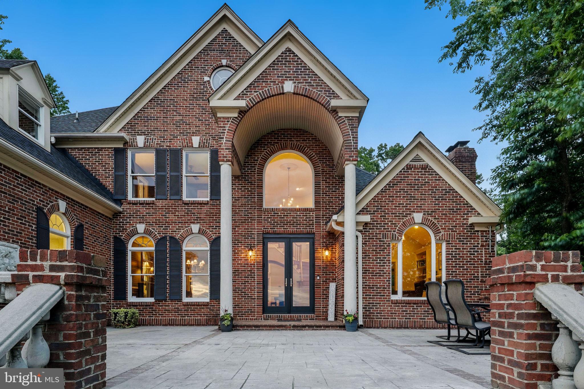 BISHOP - Residential