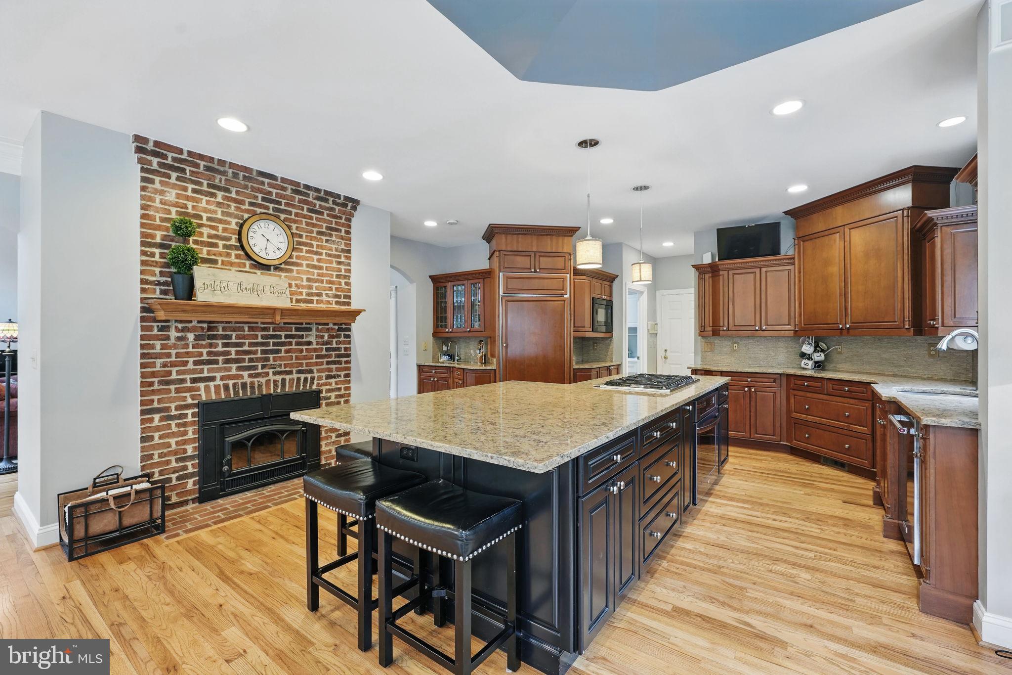 15264 LOYALTY ROAD