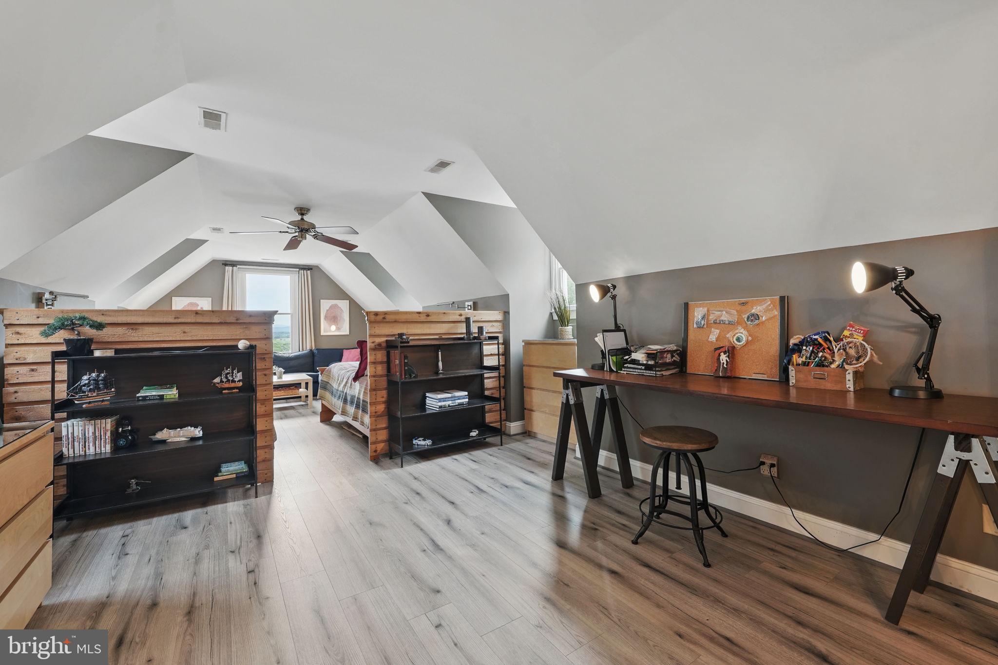 BISHOP - Residential