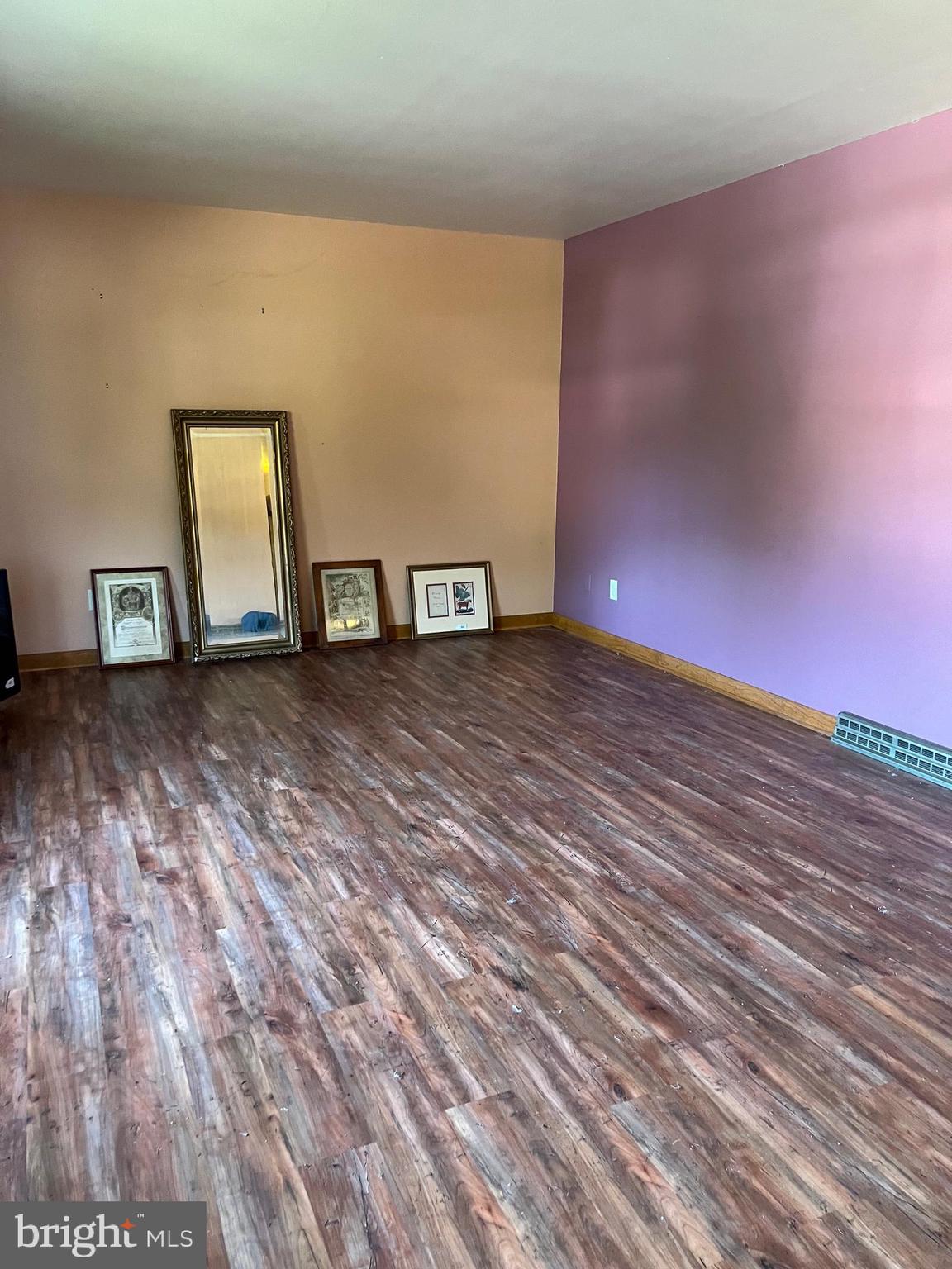 436 E WALNUT STREET