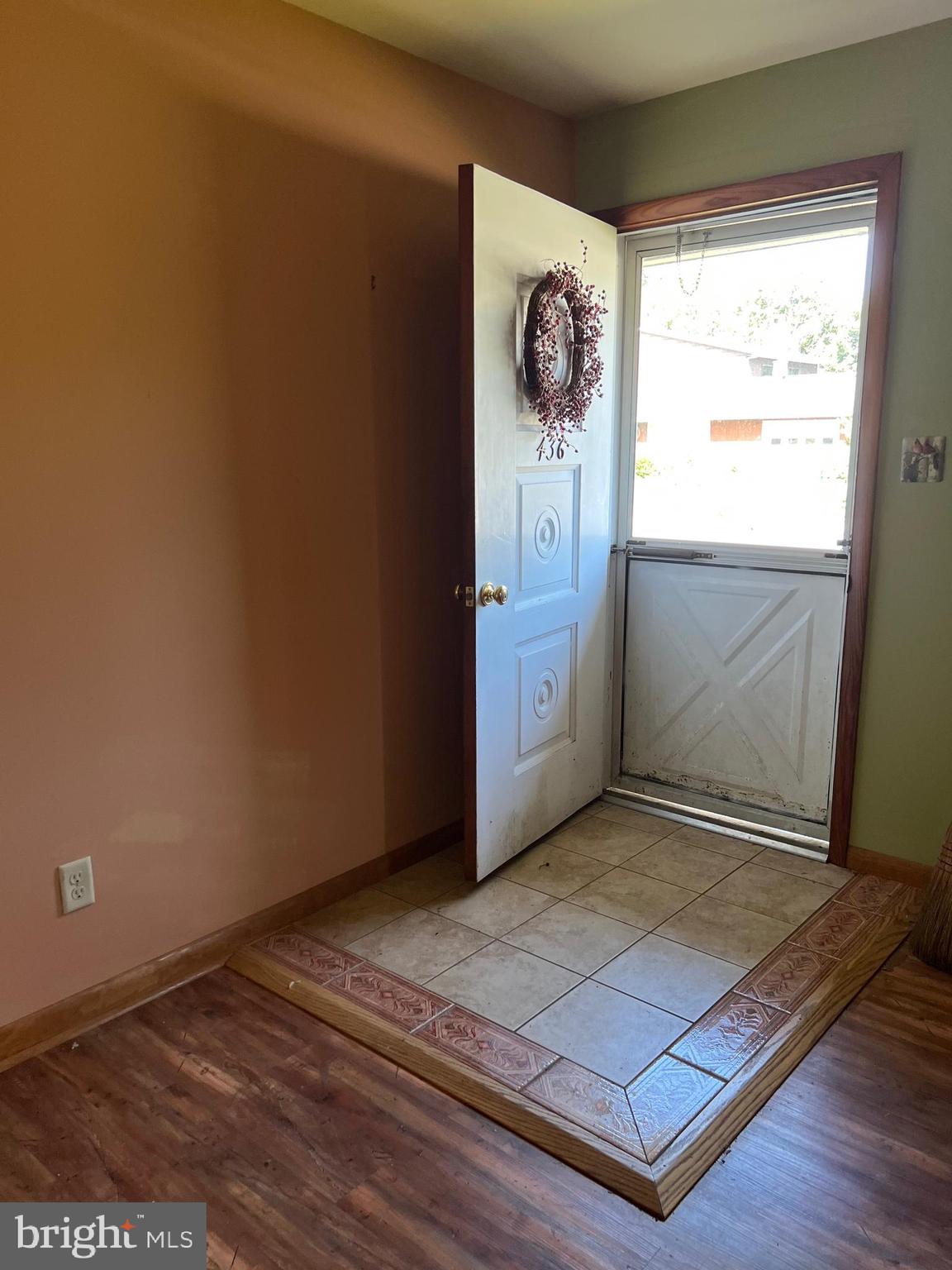 436 E WALNUT STREET