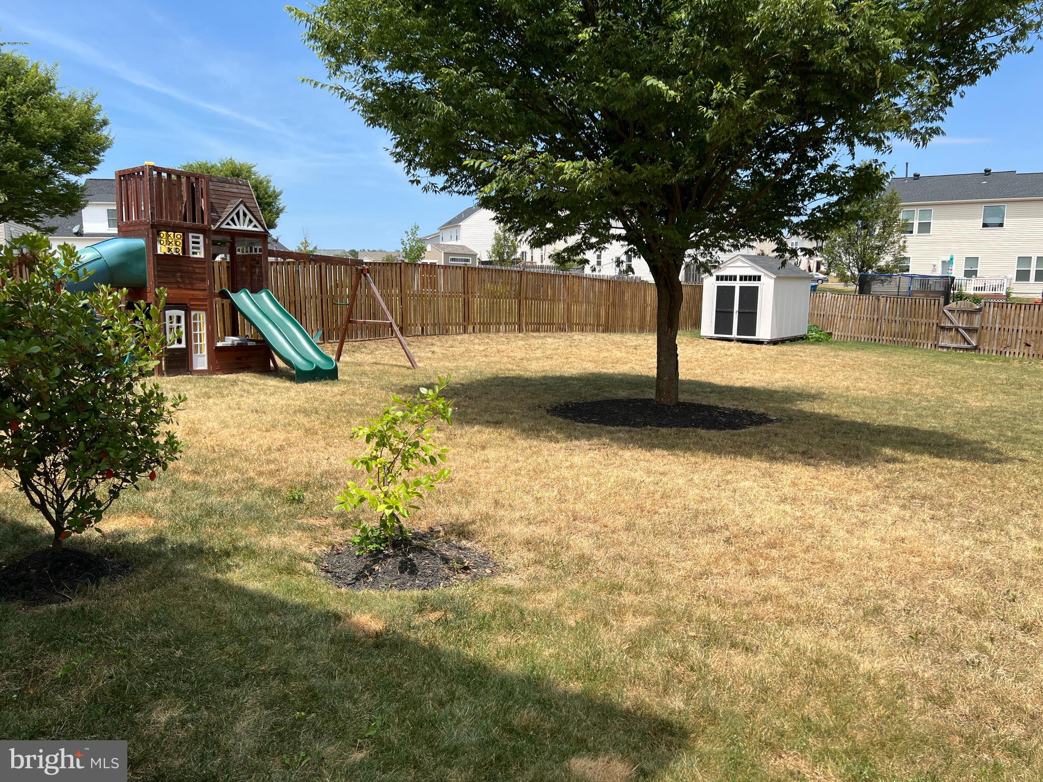 WAKELAND MANOR - Residential