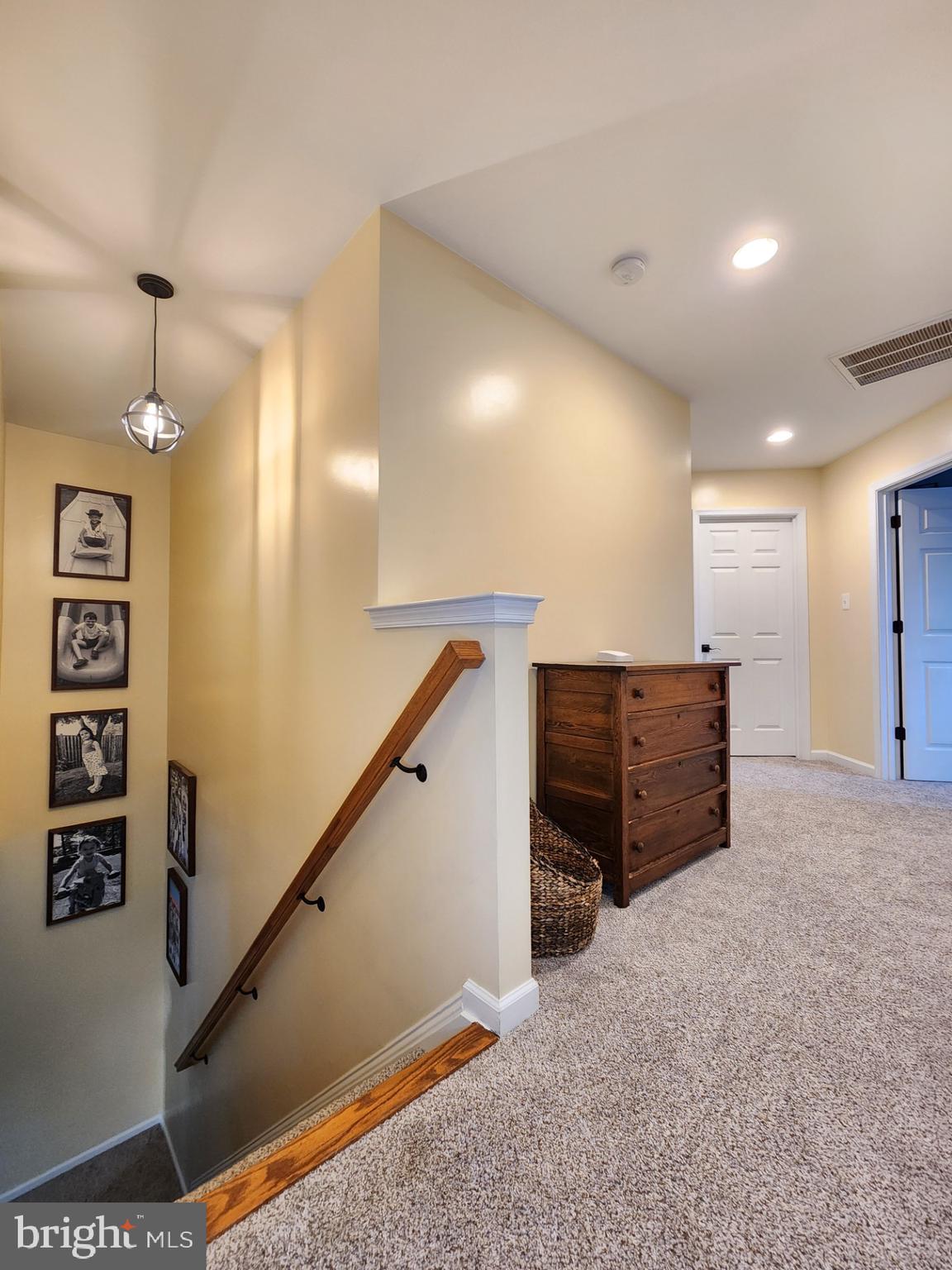 WAKELAND MANOR - Residential