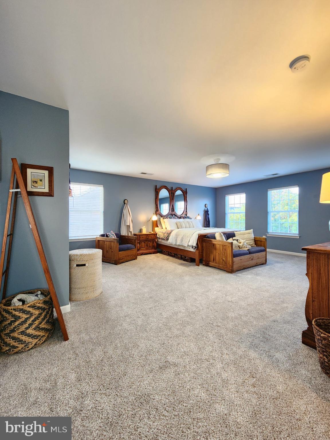 WAKELAND MANOR - Residential