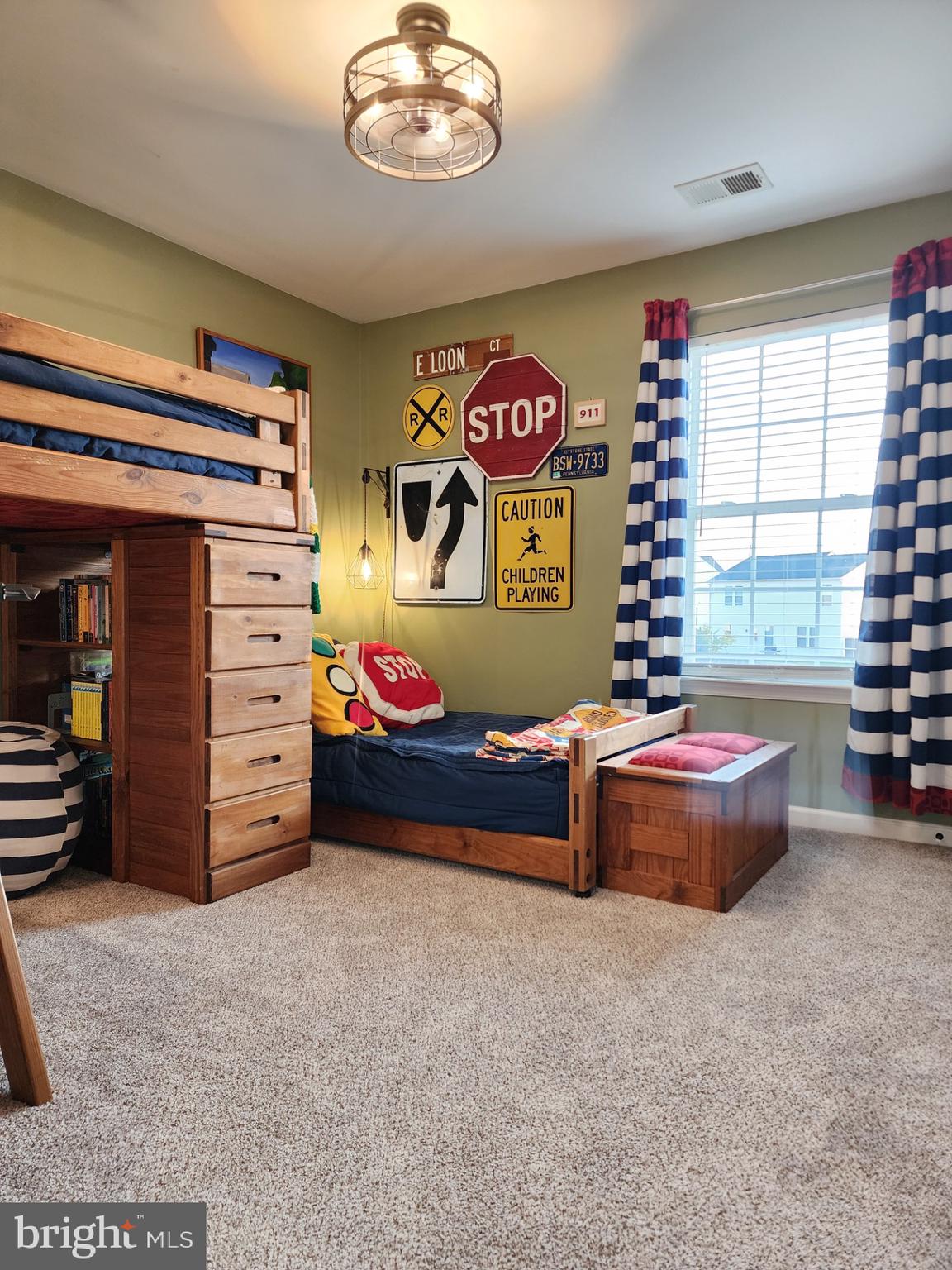 WAKELAND MANOR - Residential