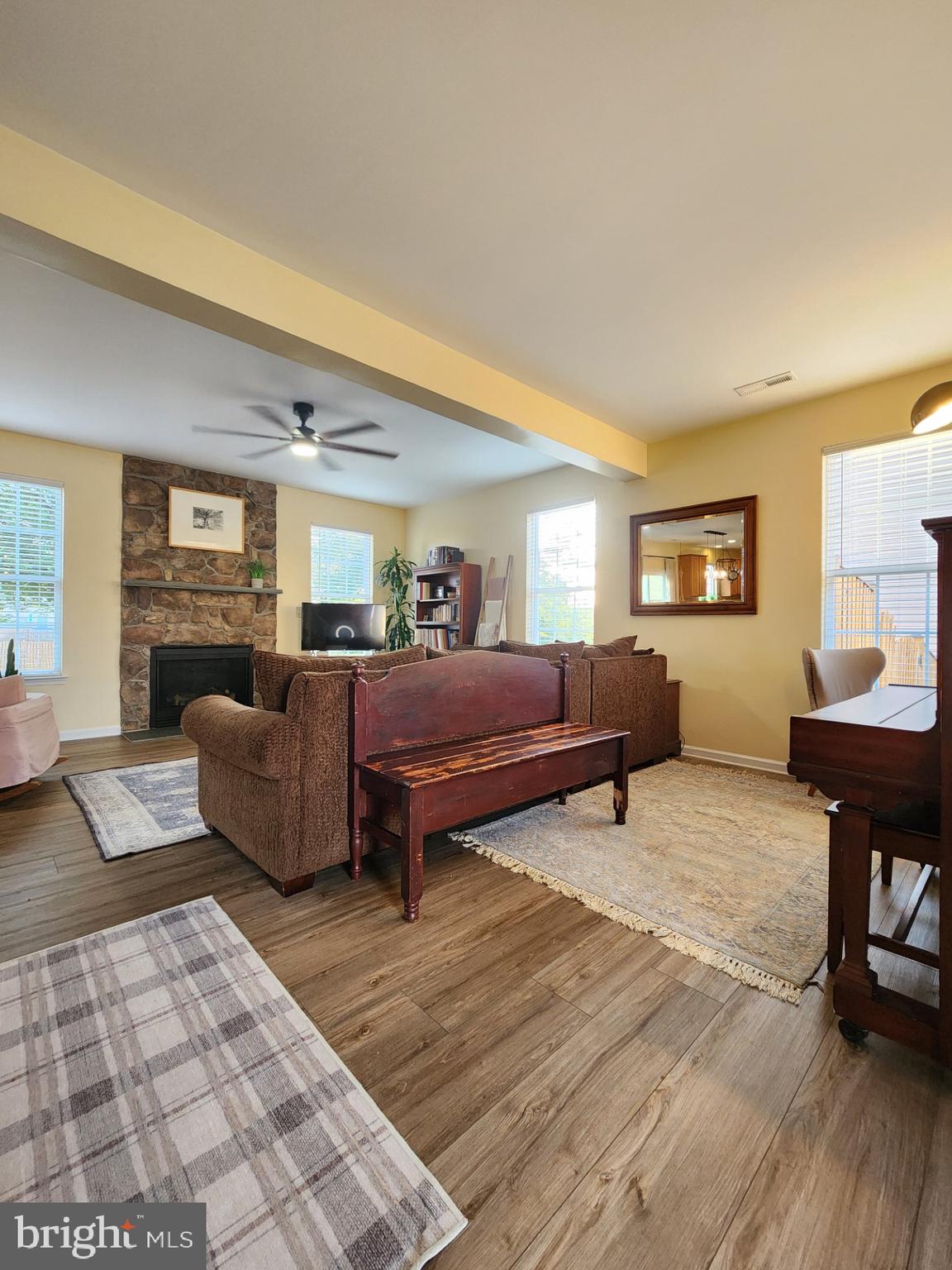 WAKELAND MANOR - Residential