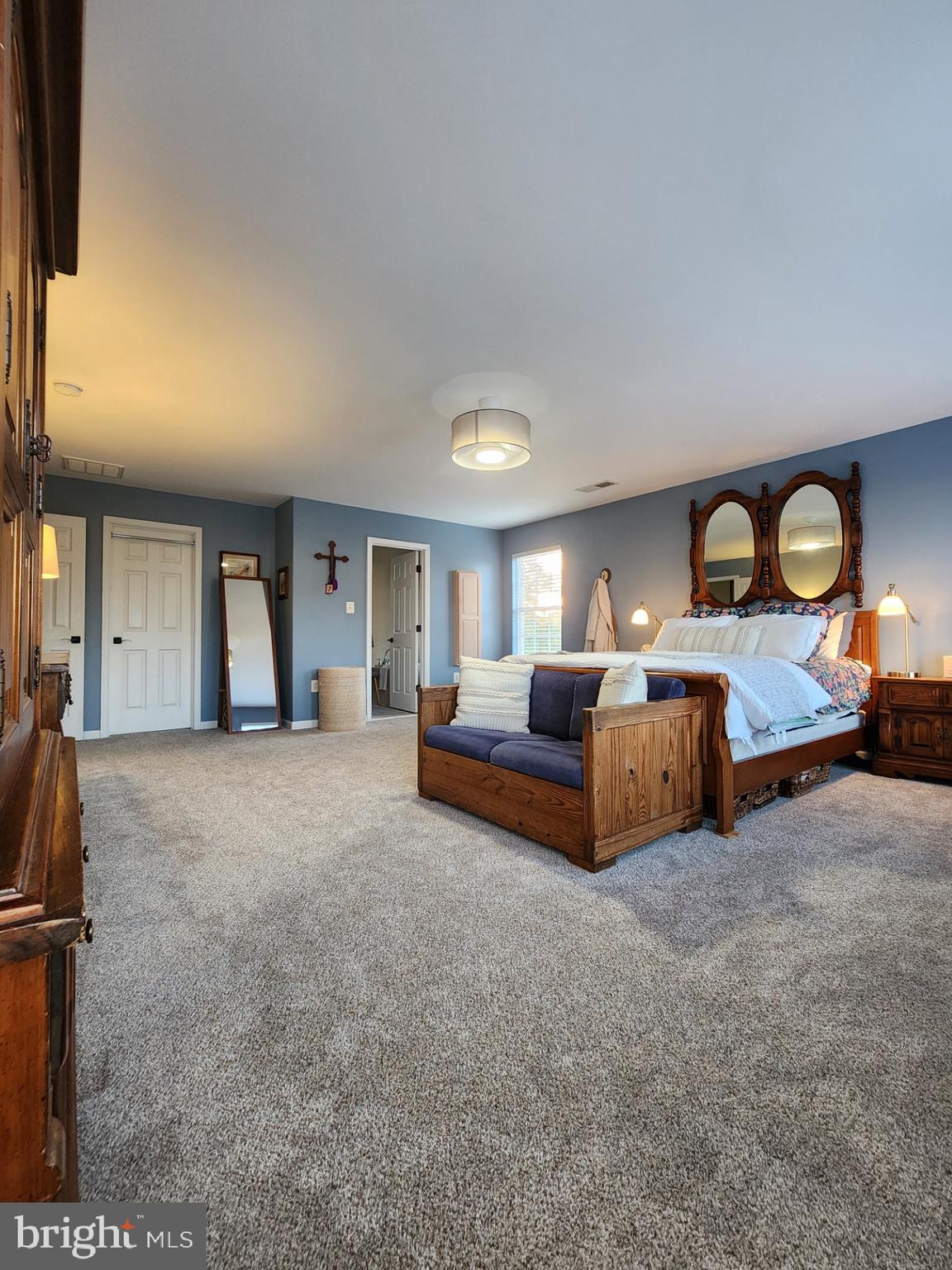 WAKELAND MANOR - Residential