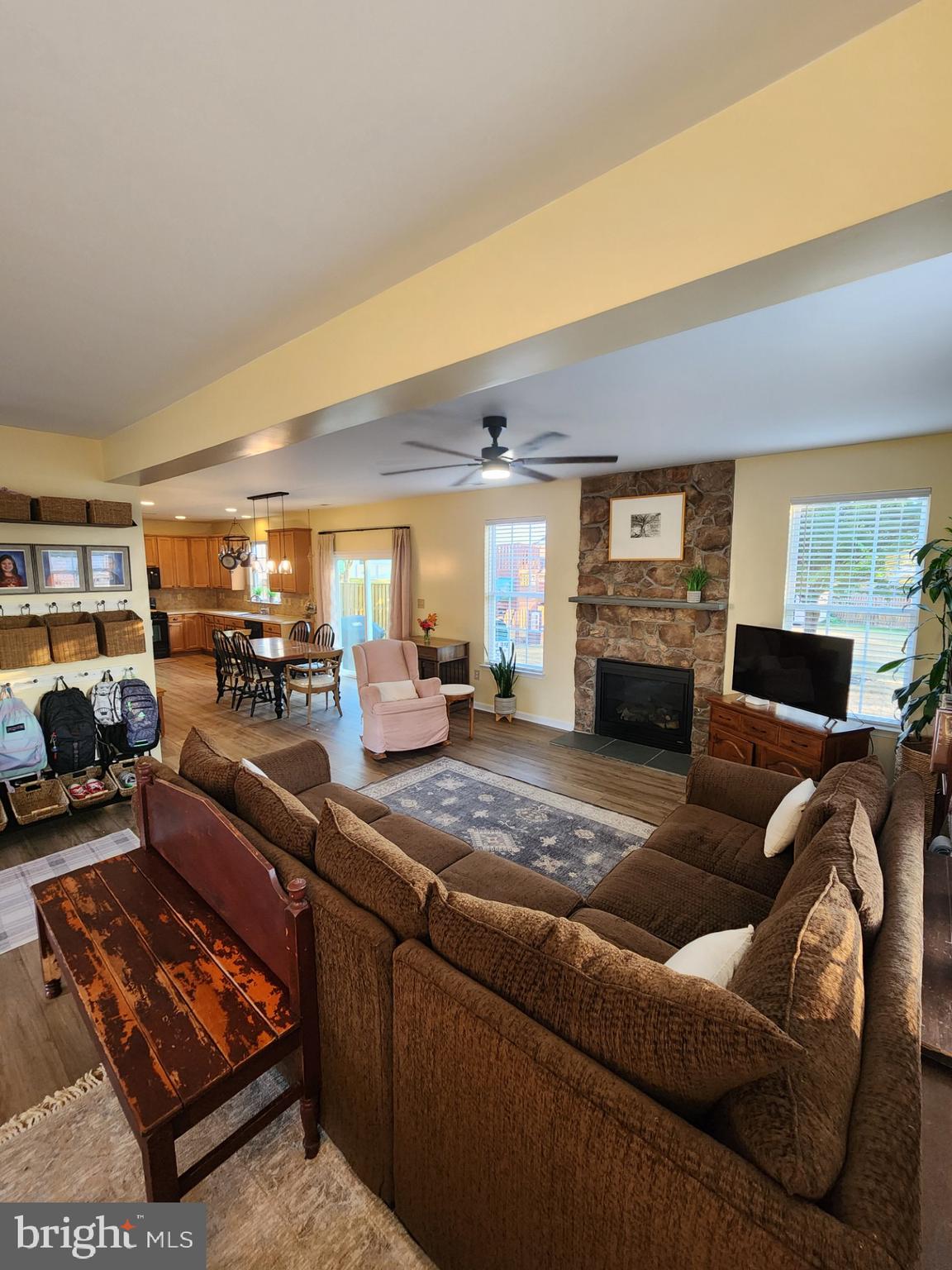 WAKELAND MANOR - Residential