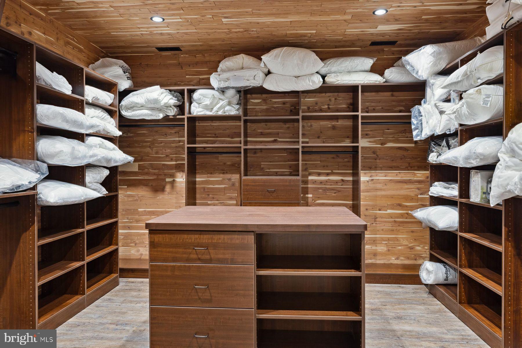 WEATHERFIELD - Residential