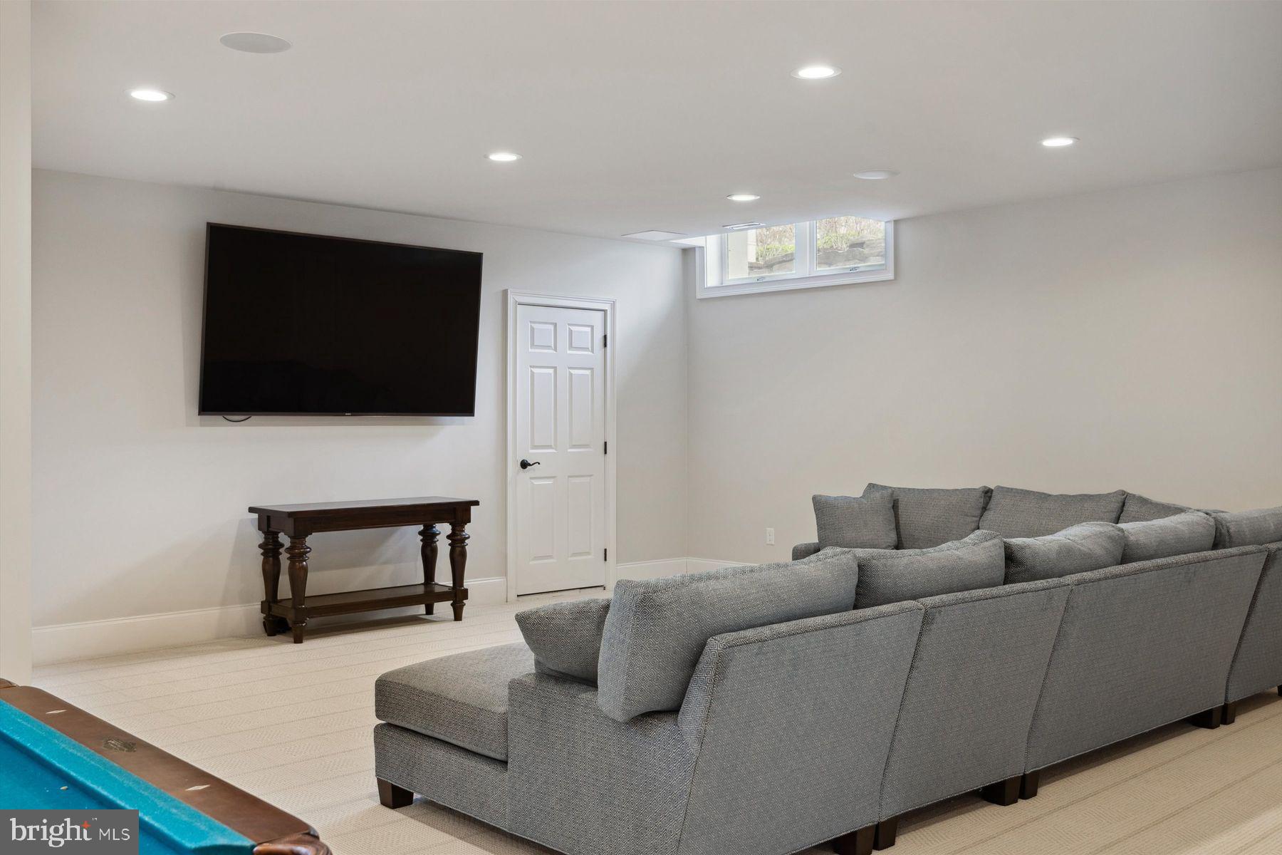 WEATHERFIELD - Residential