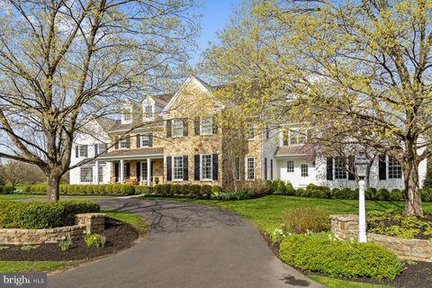15 GREENBRIAR CIRCLE NEWTOWN PA 18940