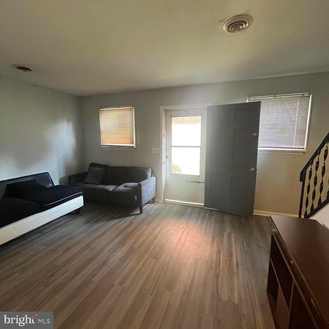 110 S BROADWAY R